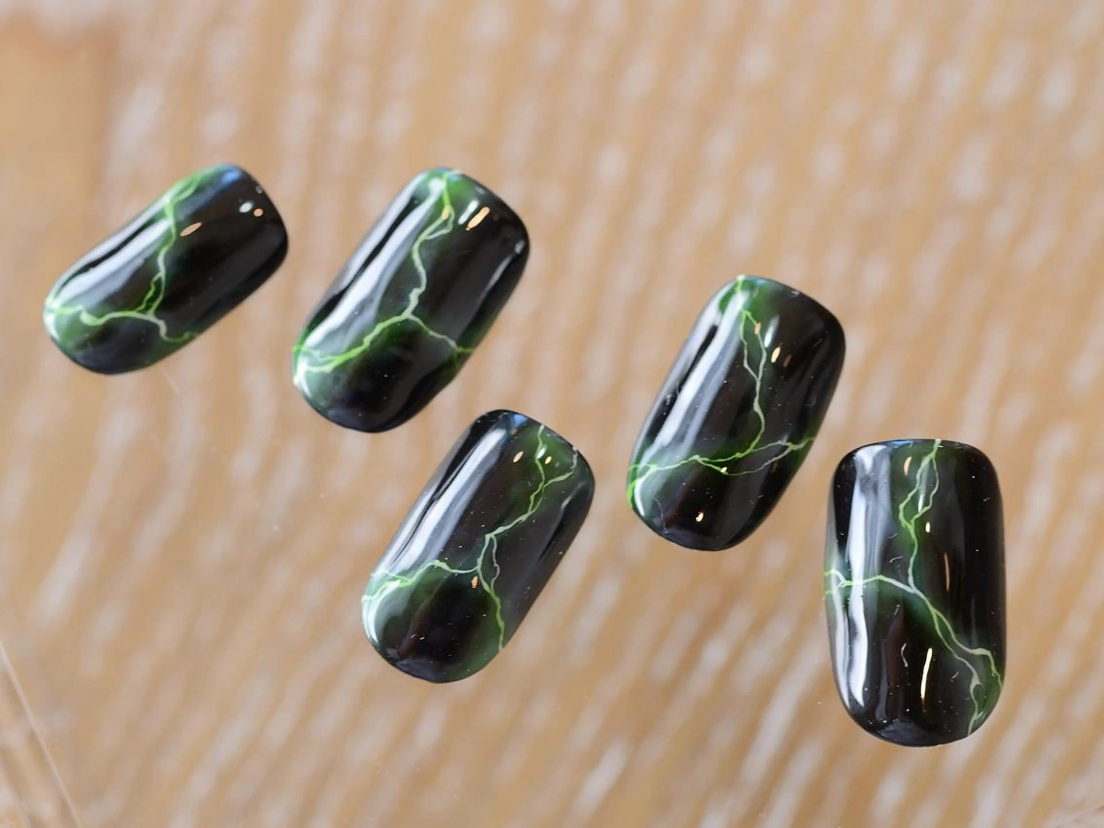 ネイル risol. NAILのネイルデザイン