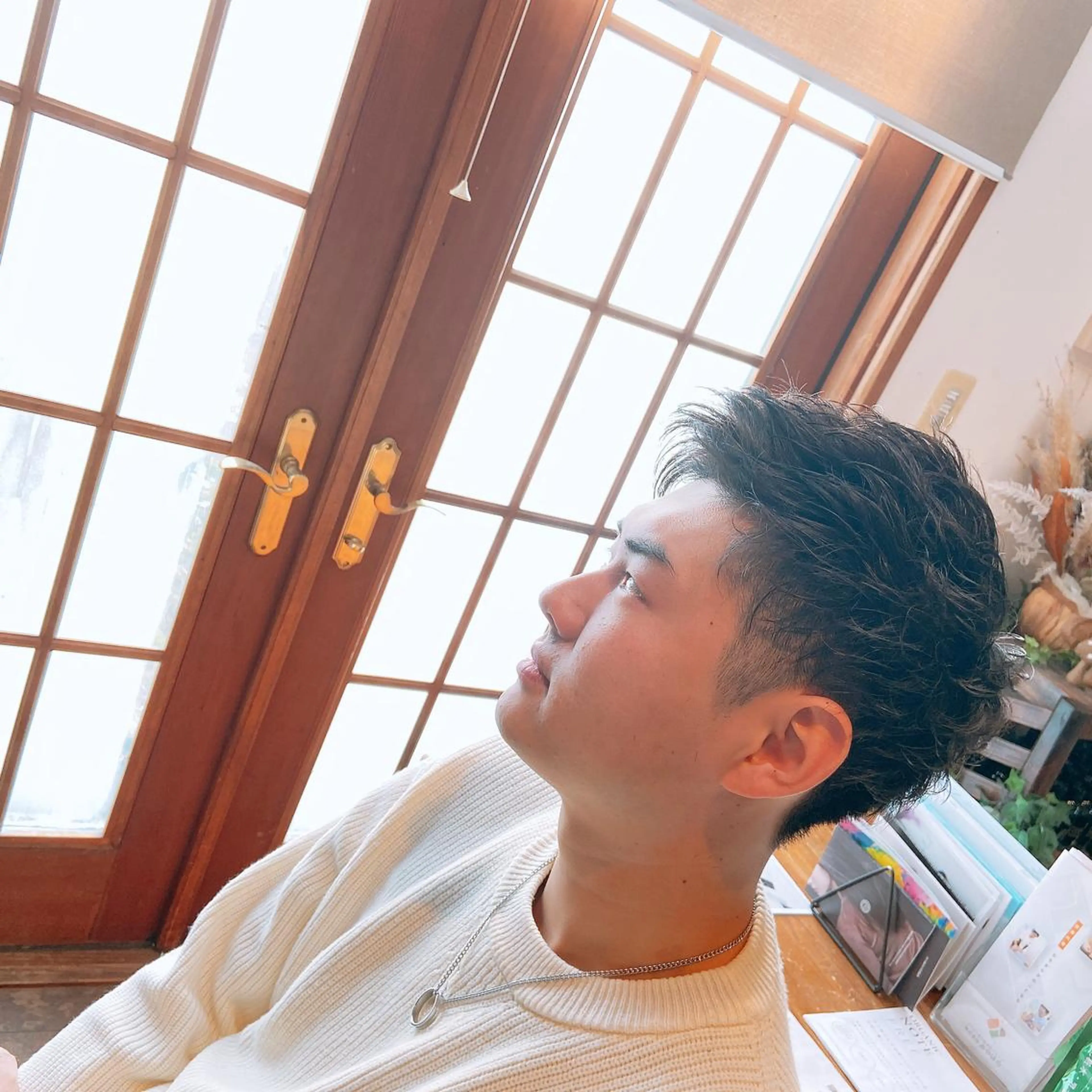 ショート メンズ 刈り上げ ショートヘア カット ヘアカラー 大良 彩水のヘアスタイル