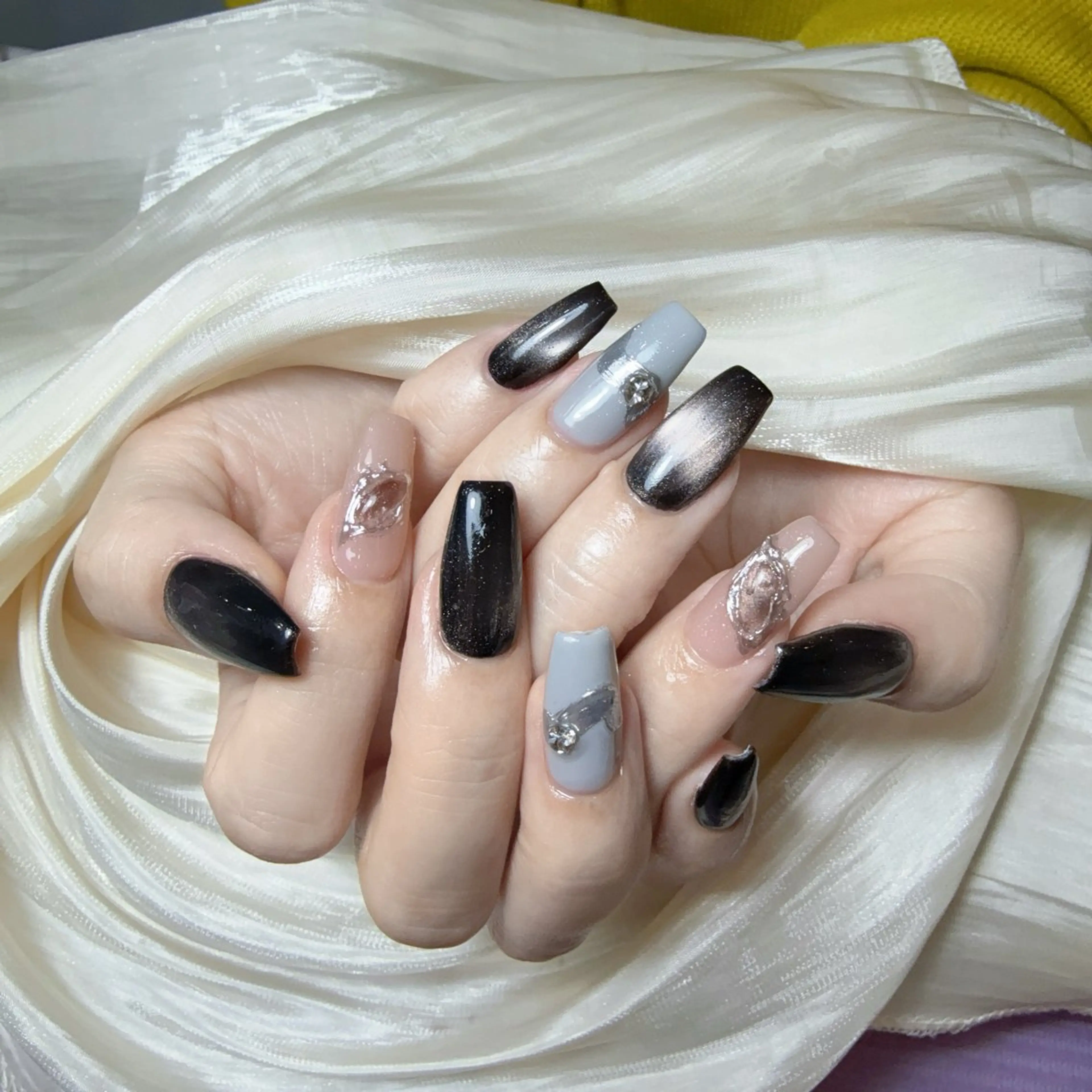 ネイル Fairyフェアリーネイルサロン所属・Nail Hibi サロンのネイルデザイン