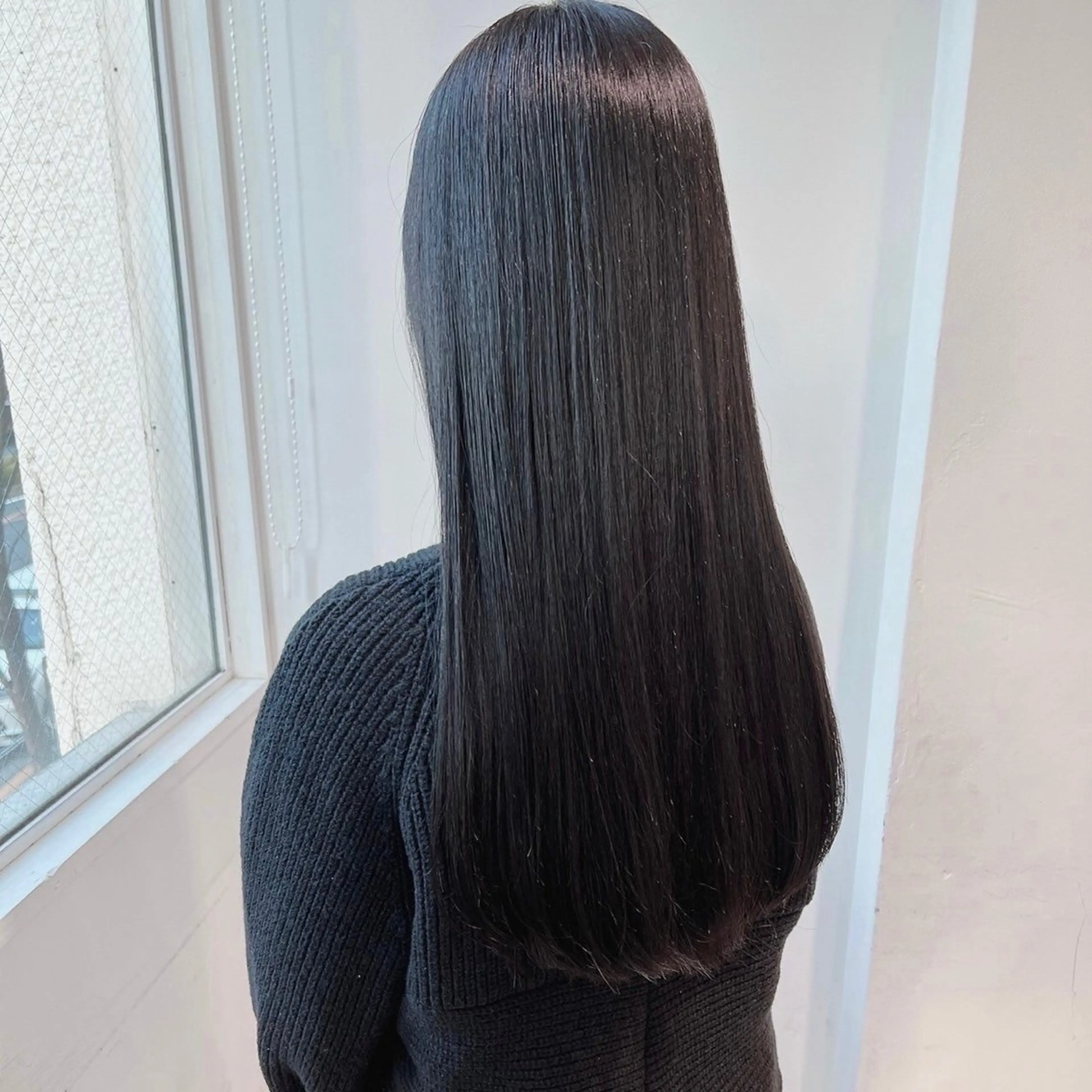 ロング カラー 黒髪 髪質改善 トリートメント 💓ブリーチ特化 透明感💓あい💓のヘアスタイル