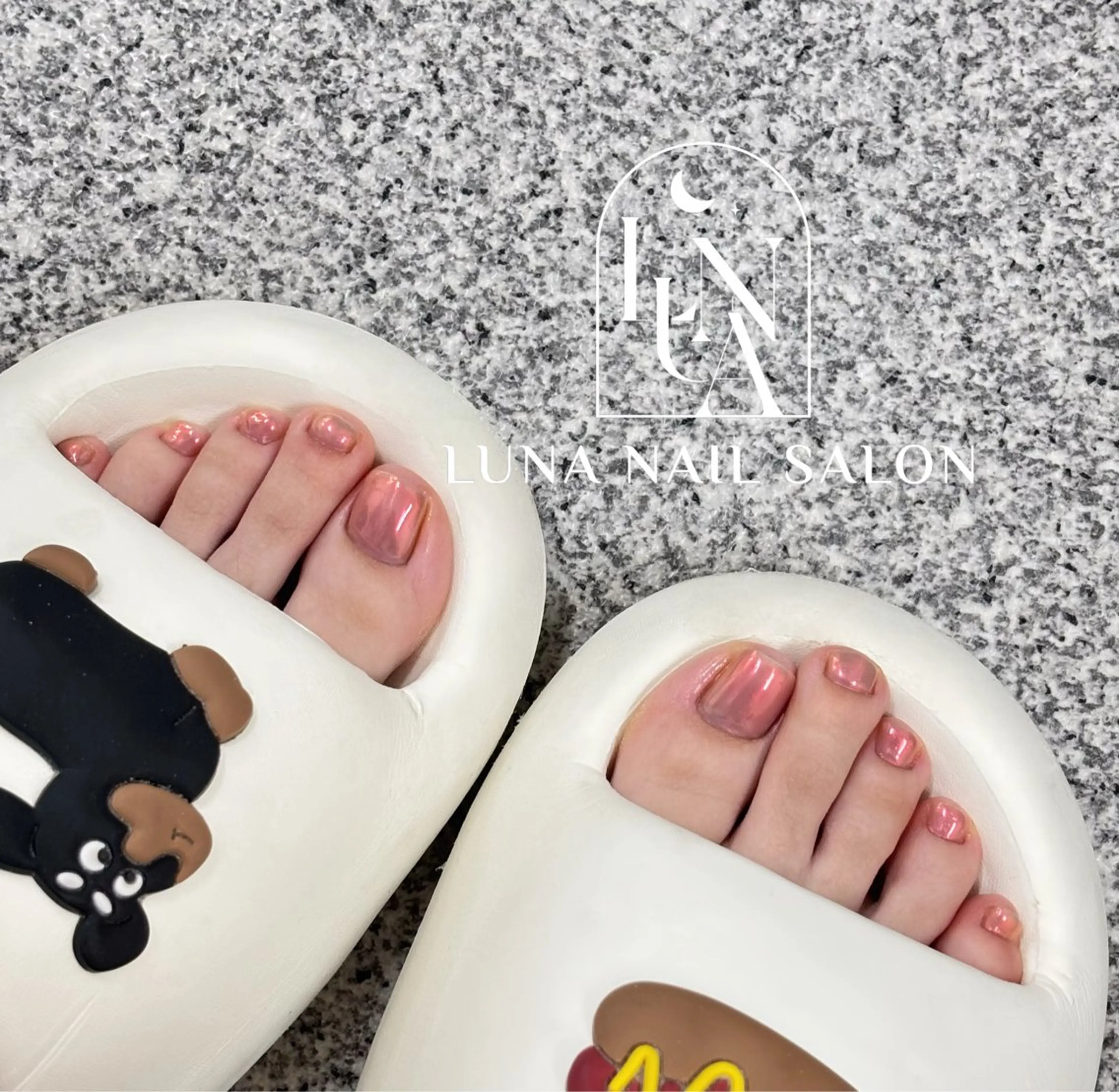 ネイル フットネイル LUNA Nail salon💕のネイルデザイン