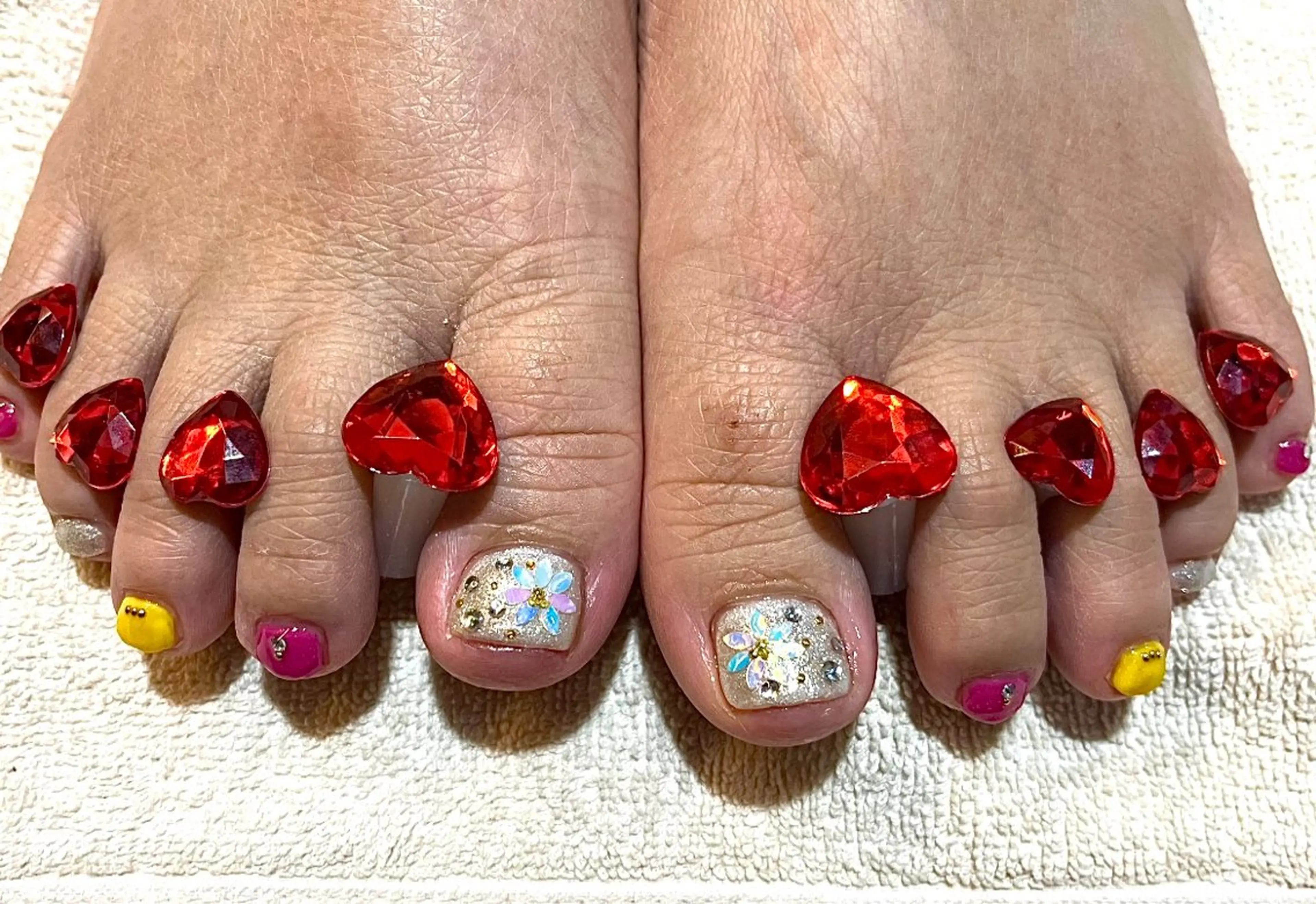 ネイル フットネイル ビューティーサロン美舞所属・mibu⭐︎ 髙橋のネイルデザイン