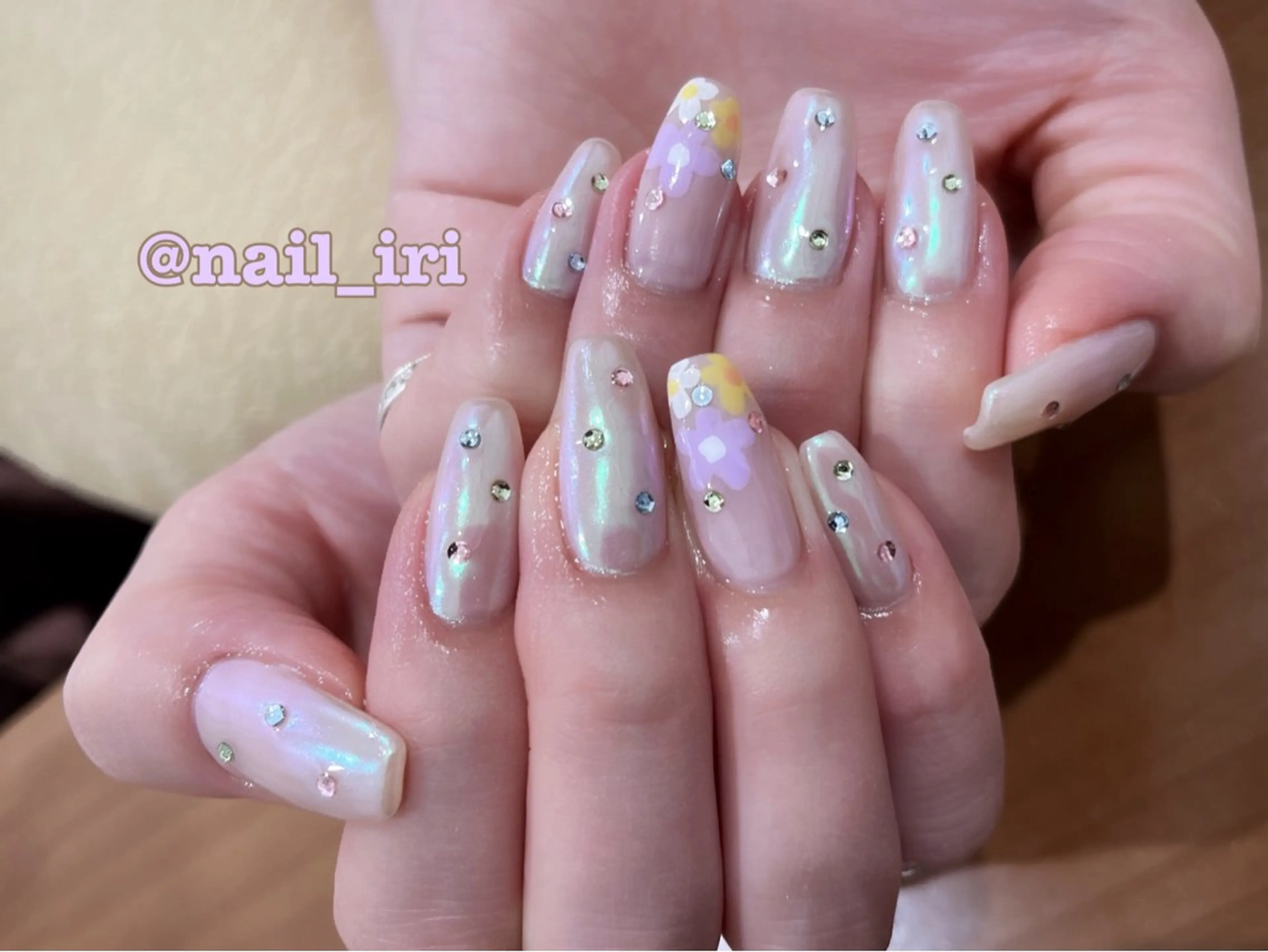 ネイル 持ち込み ハンドネイル 中川 愛理のネイルデザイン