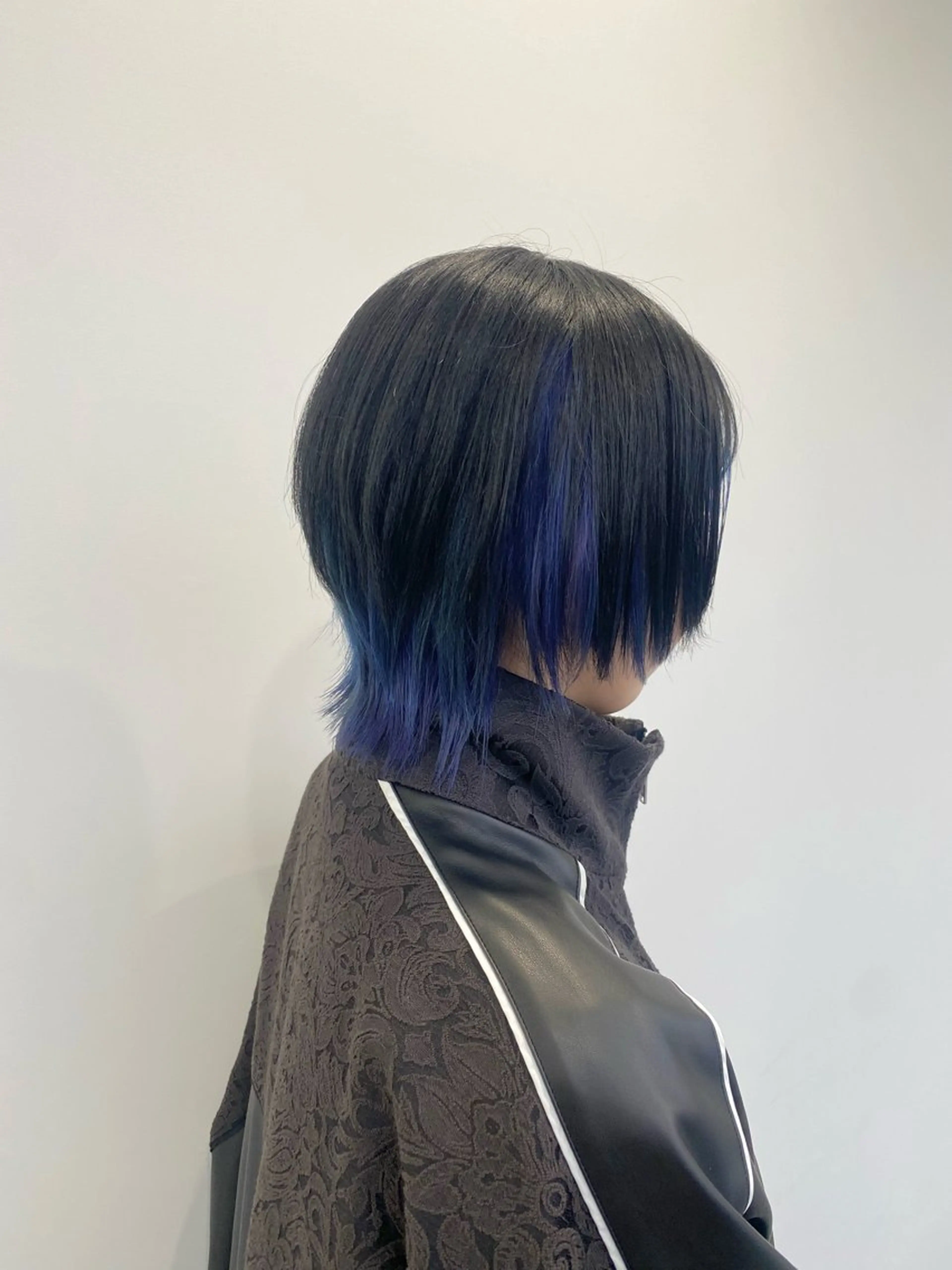 ショート ウルフカット 丸山 純奈のヘアスタイル