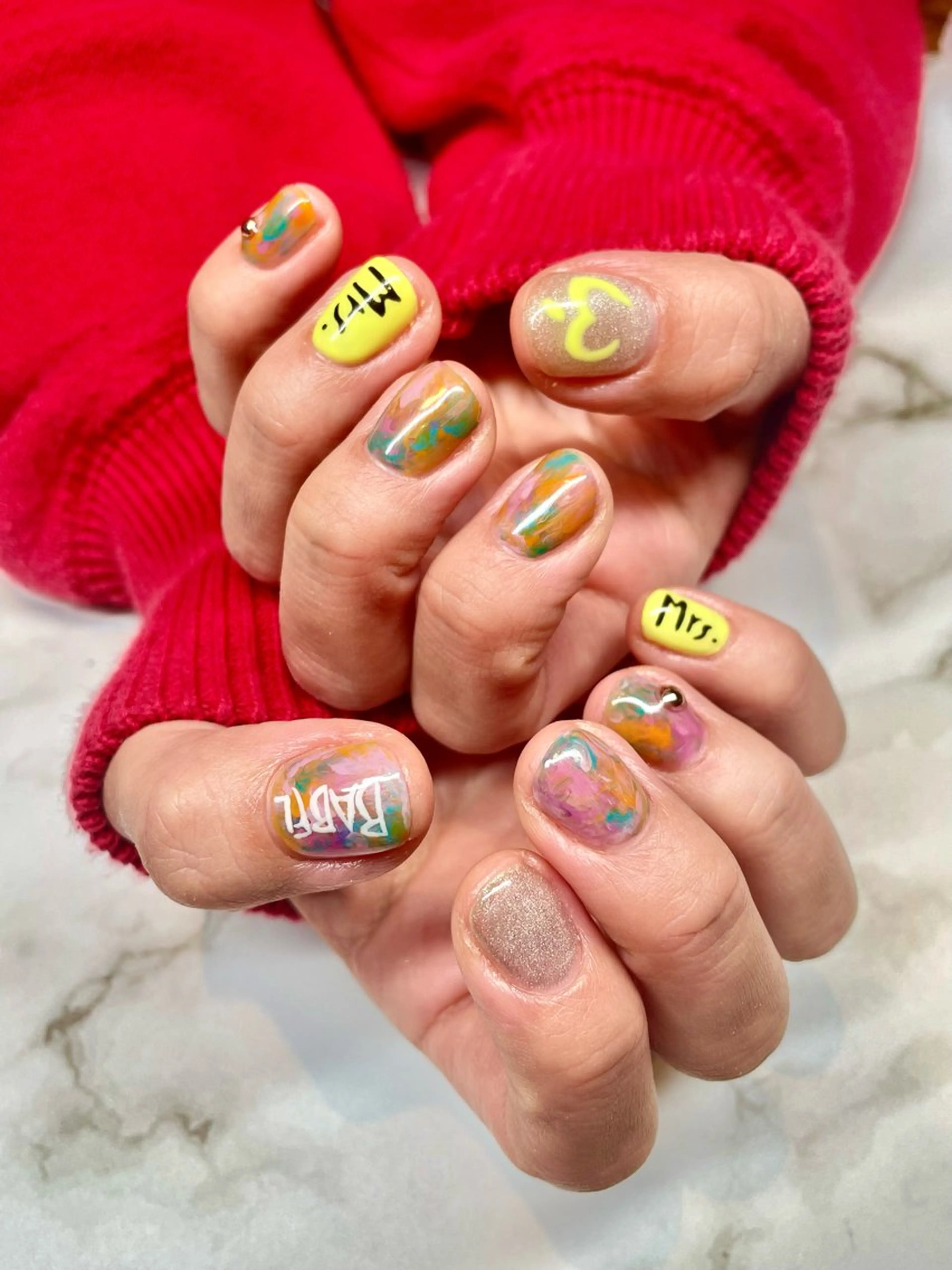 ネイル フラッシュネイル フットネイル ジェルネイル ラメ(グリッター) ラメグラデーション bea  merci所属・beamerci🌼 SHIORIのマツエク・マツパデザイン