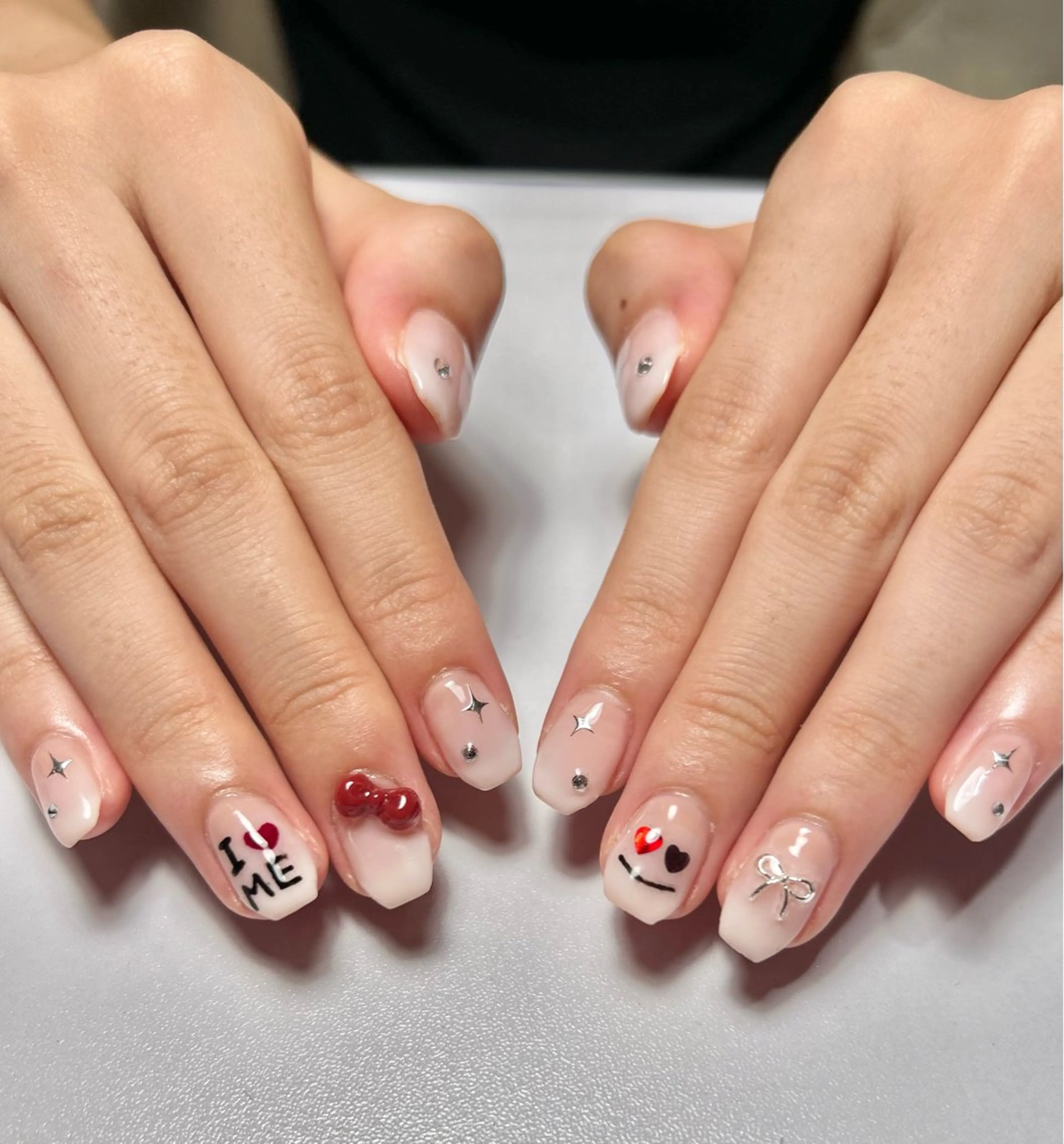 ネイル アートネイル 持ち込み シンプルネイル ハンドネイル nail salon Cuoréのネイルデザイン