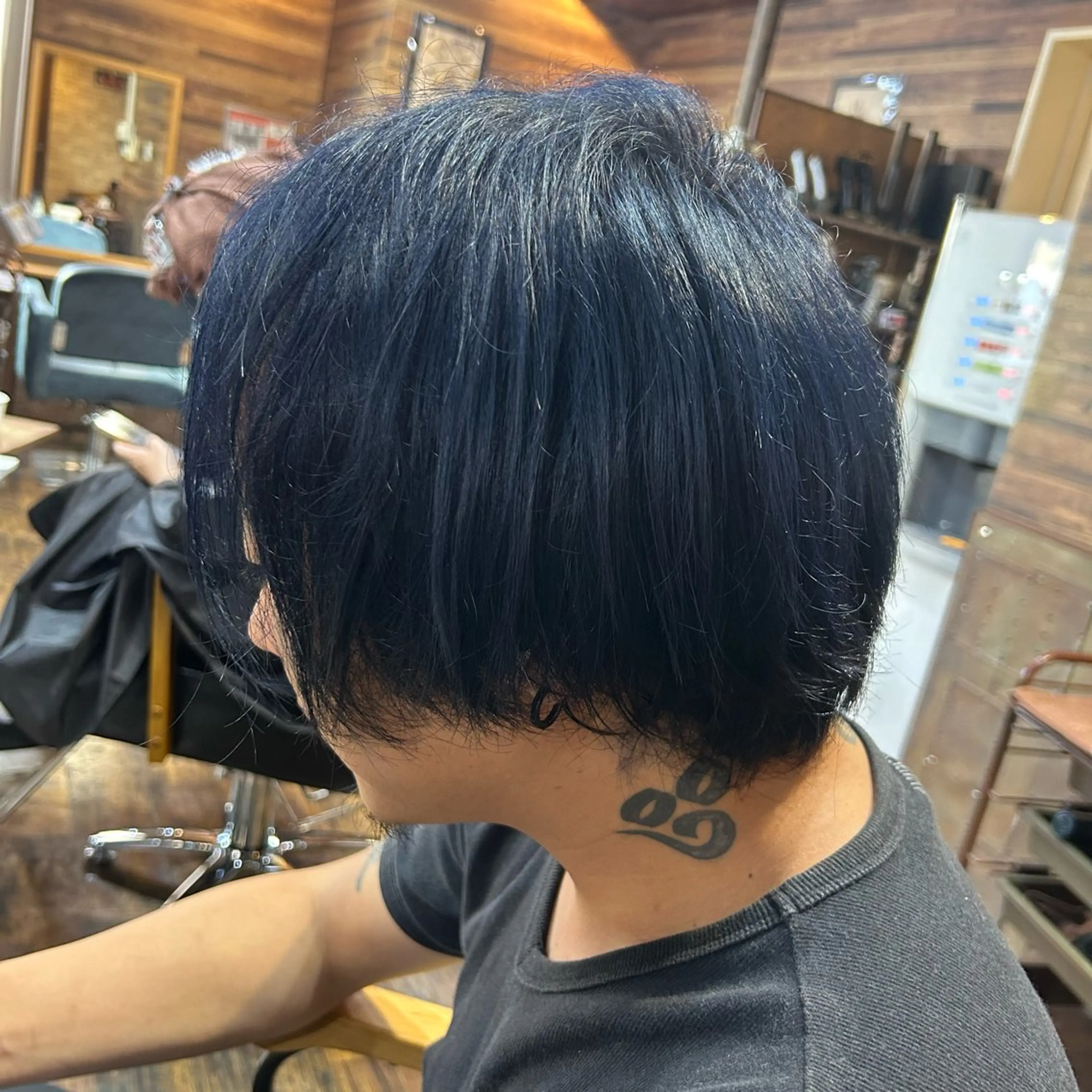 ショート カラー メンズ メンズブリーチ アッシュ ブリーチ ブルーカラー ツイスパ/メンズ特化 🦋𝑺𝑶𝑵𝑬のヘアスタイル