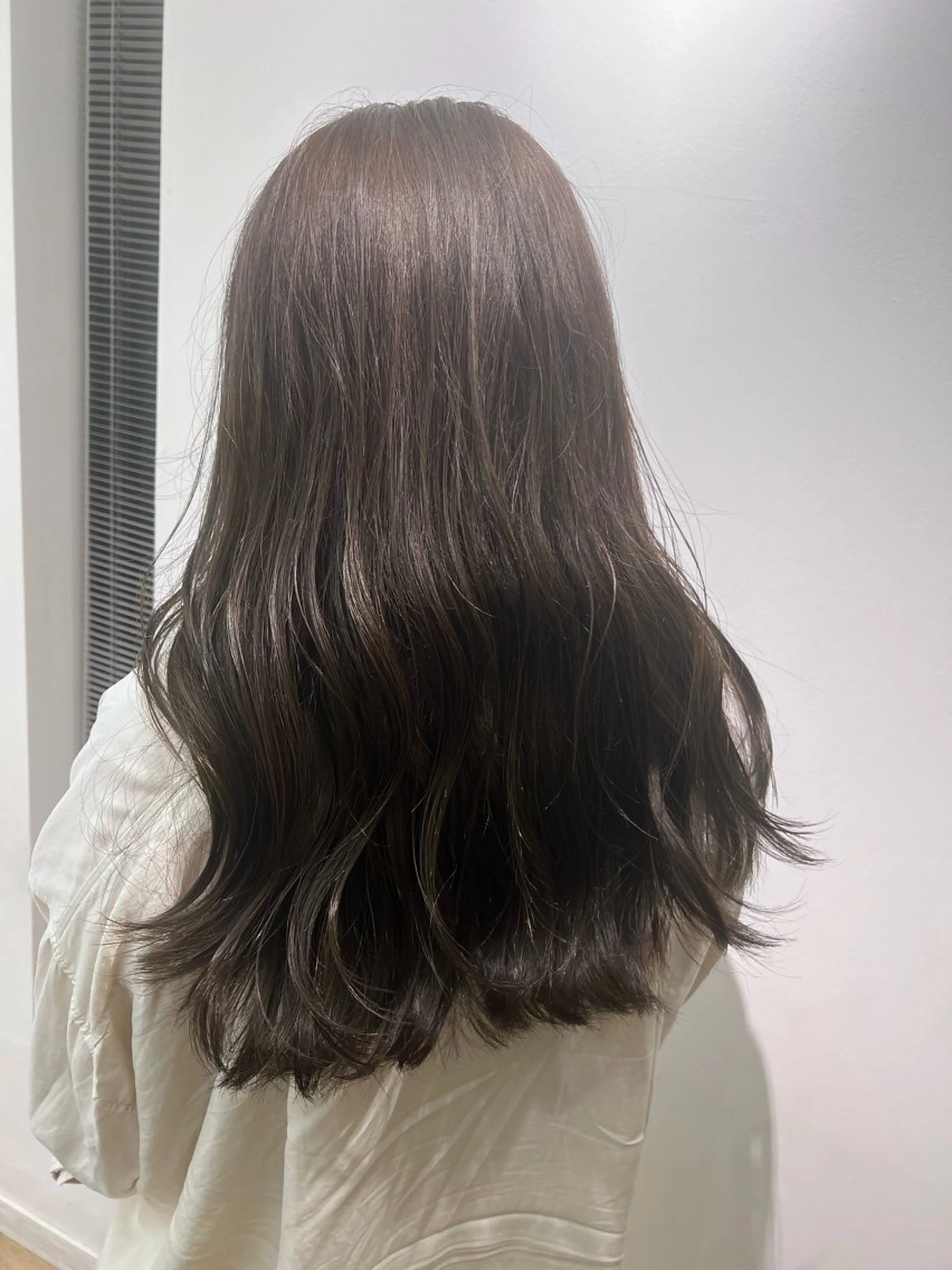 ロング カラー 篠原 海のヘアスタイル