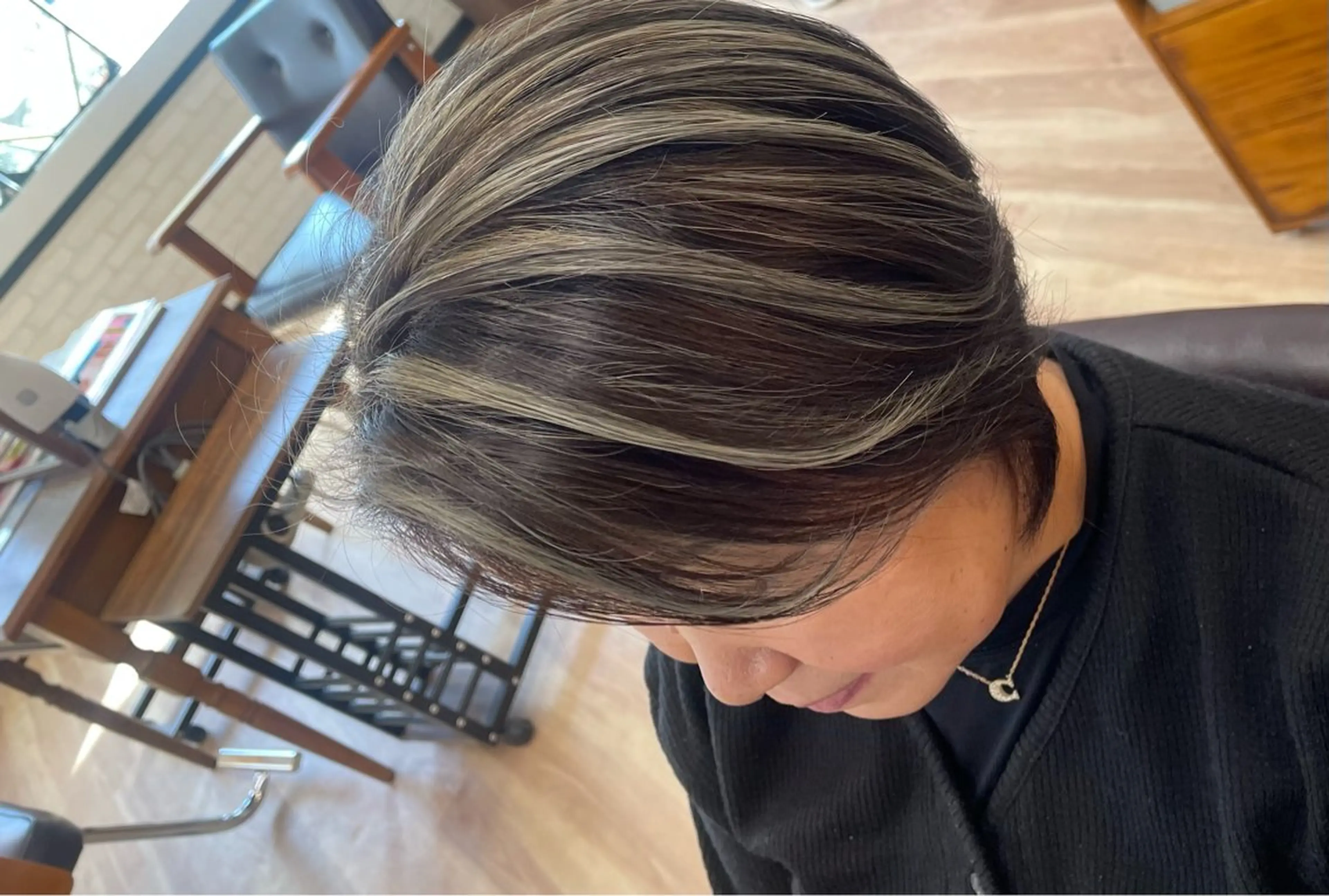 カラー 菊池 栄里奈のヘアスタイル