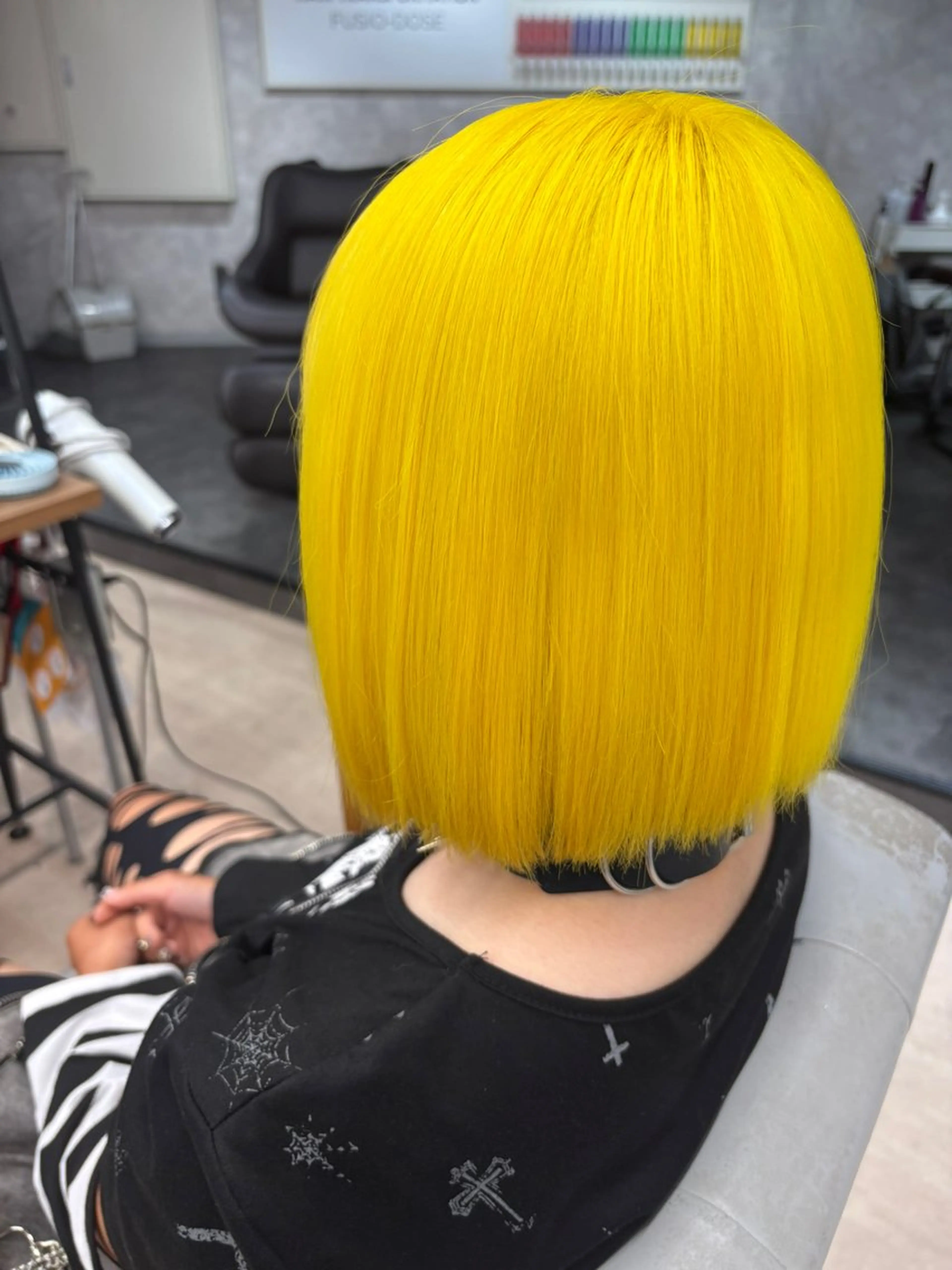 ショート カラー アッシュ アッシュグレー ベージュカラー ブリーチ ブロンド ヘアカラー トリートメント 【美髪ハイトーン】 髪質改善/大和🎀のヘアスタイル