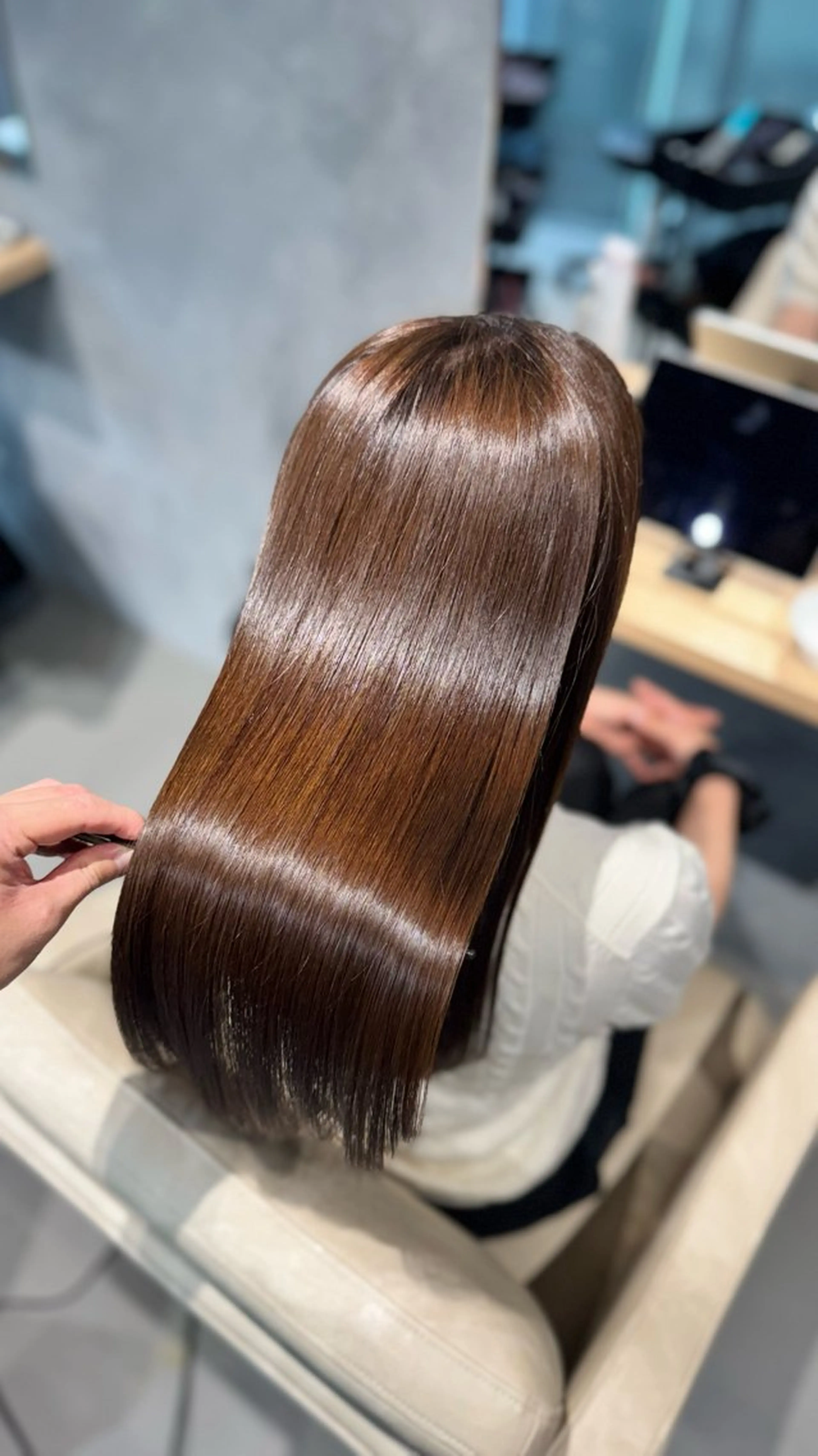 ロング ブリーチ縮毛矯正/ 複雑履歴🉑/タイチのヘアスタイル