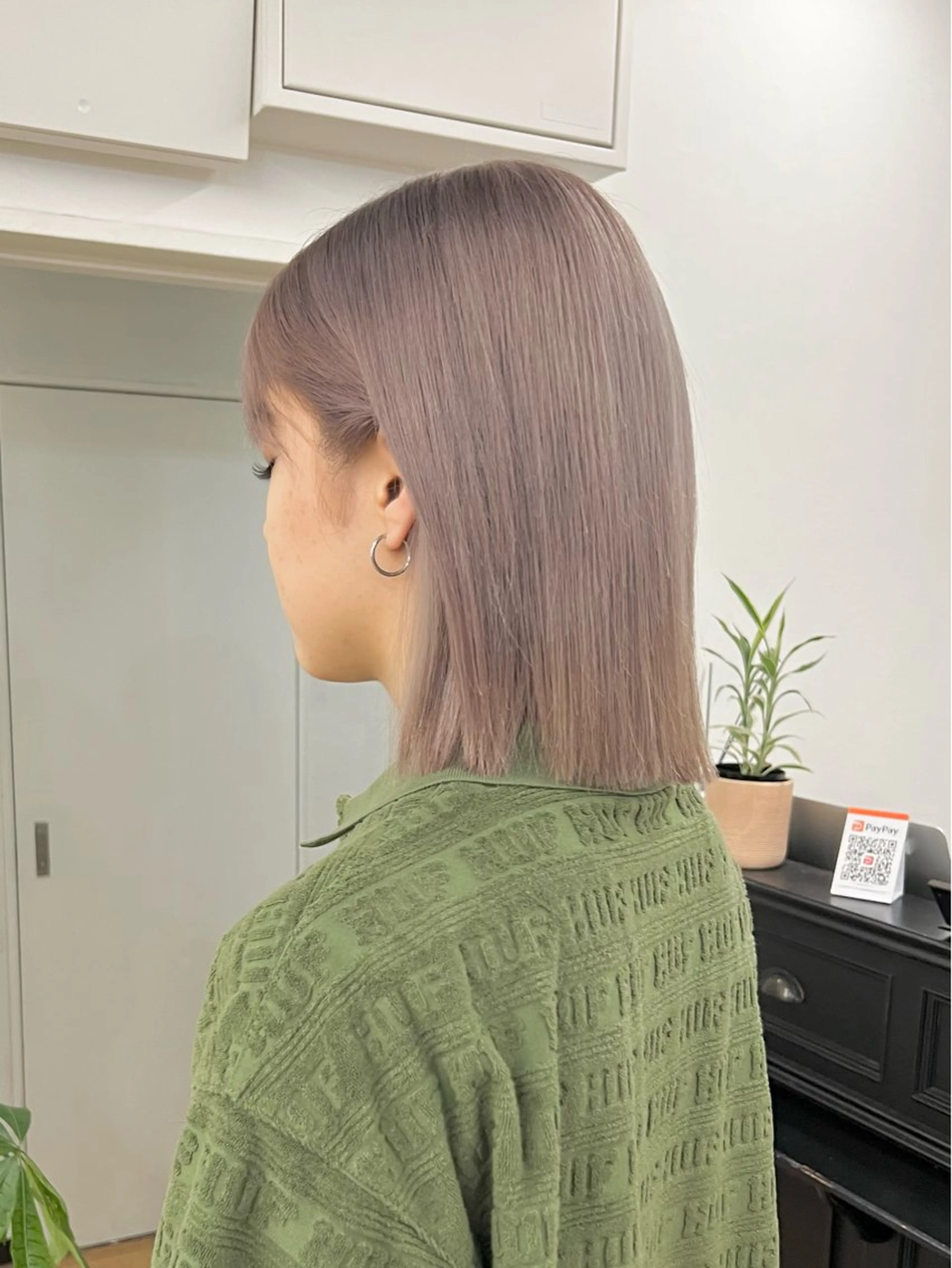 ショート カラー アッシュ バレイヤージュ ベージュカラー 黒髪 ブリーチ カット ヘアカラー トリートメント ブリーチ　ハイトーン 特化🌈フジタハルキのヘアスタイル