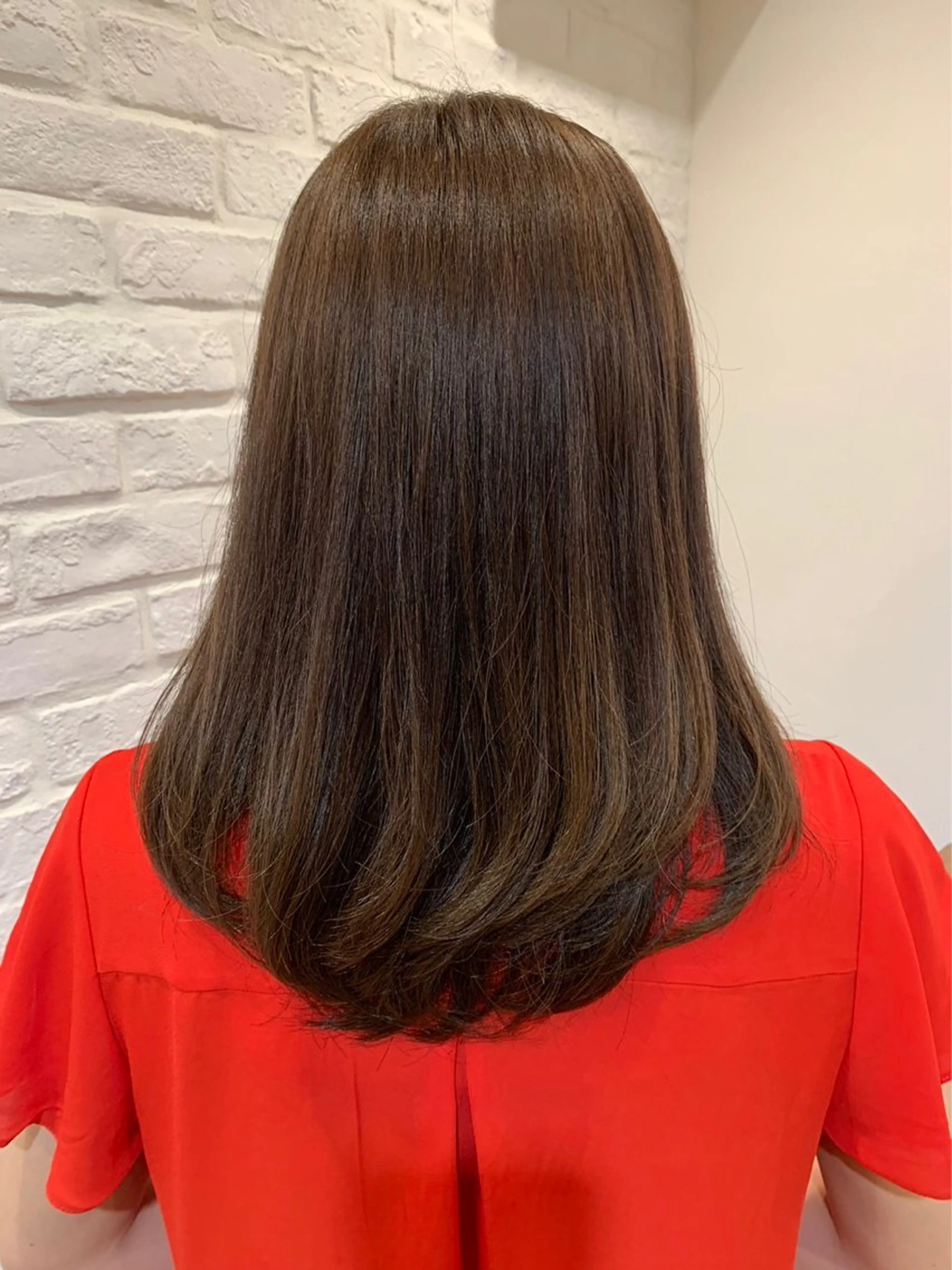 カラー 武田 綺音のヘアスタイル