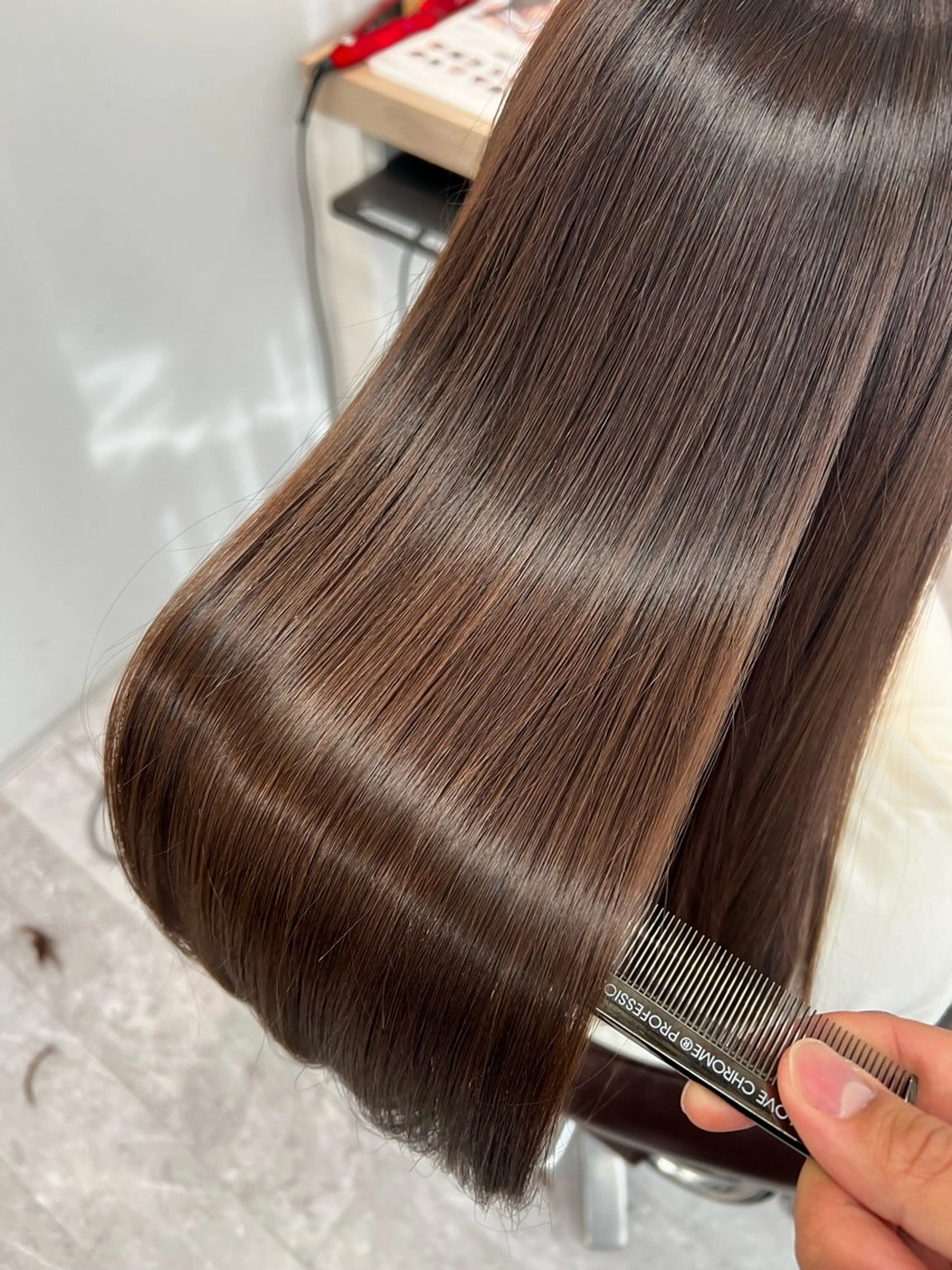 30代・40代以上の大人女性向け◎自然な艶髪縮毛矯正+ウルトワトリートメントの写真