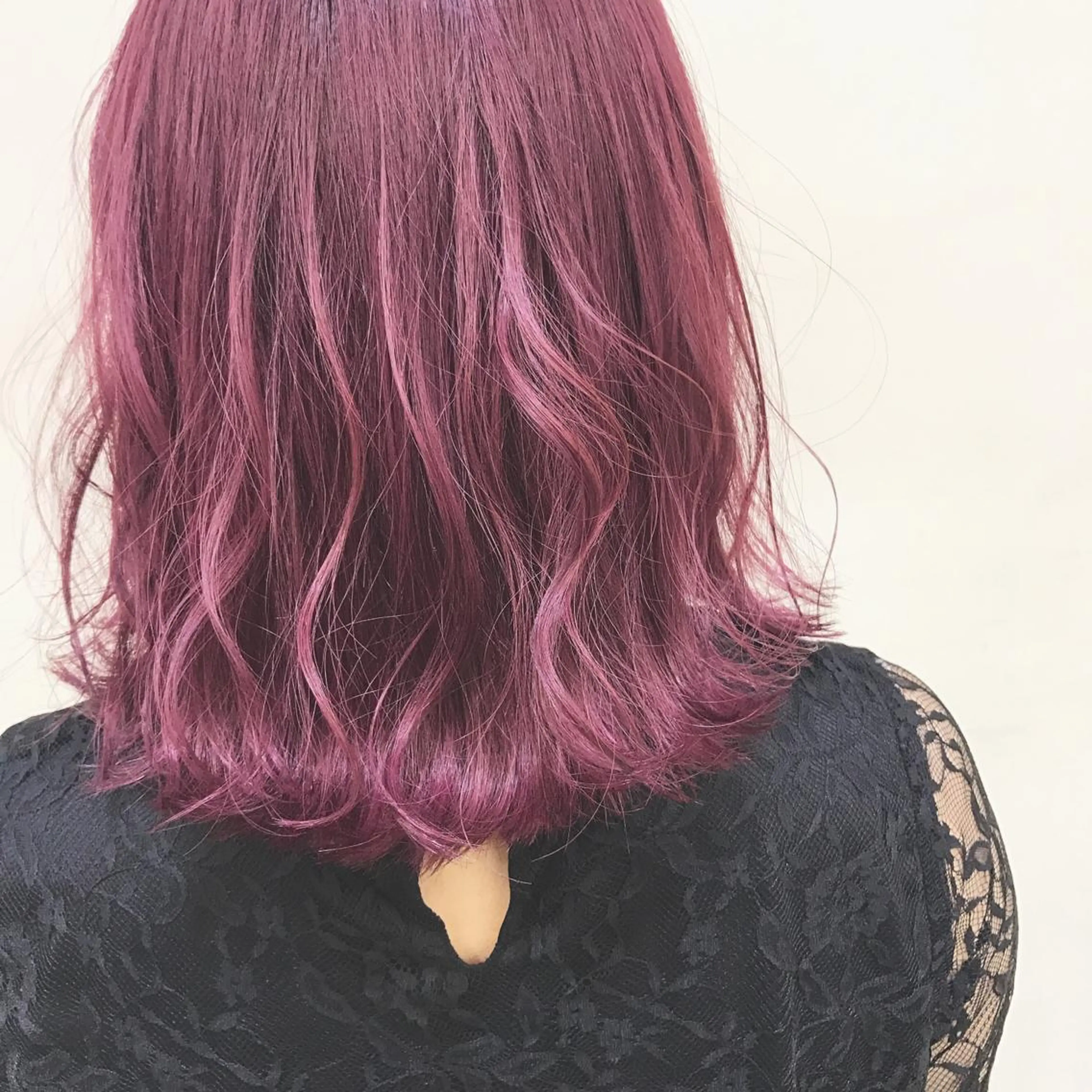 ミディアム カラー AMI ウルフパーマ/メンズのヘアスタイル