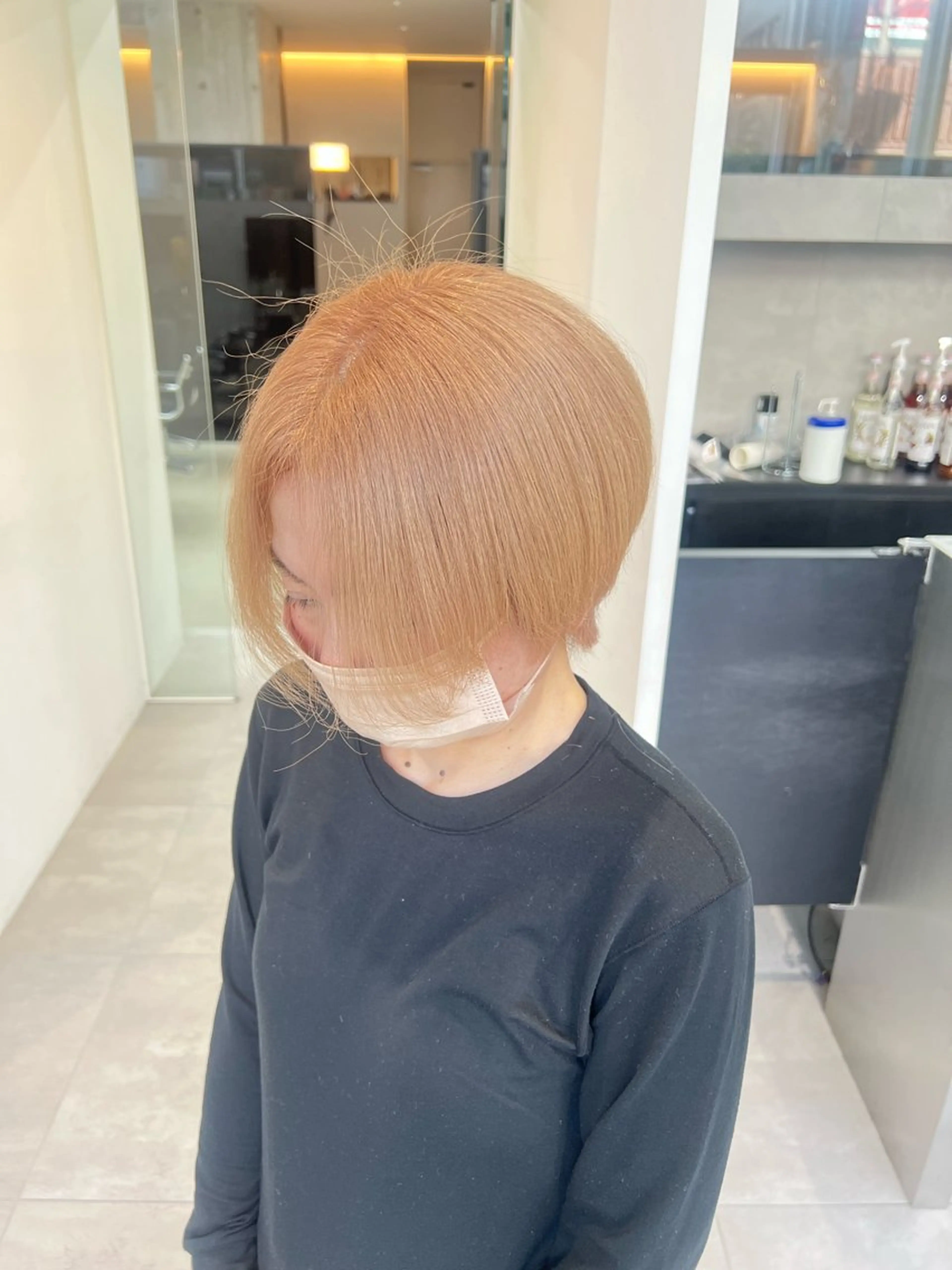 ショート カラー ショートボブ ブロンド ボブ くびれヘア ショートヘア カット ヘアカラー トリートメント 吉沢遣人/レイヤー 艶カラー/抜け感のヘアスタイル