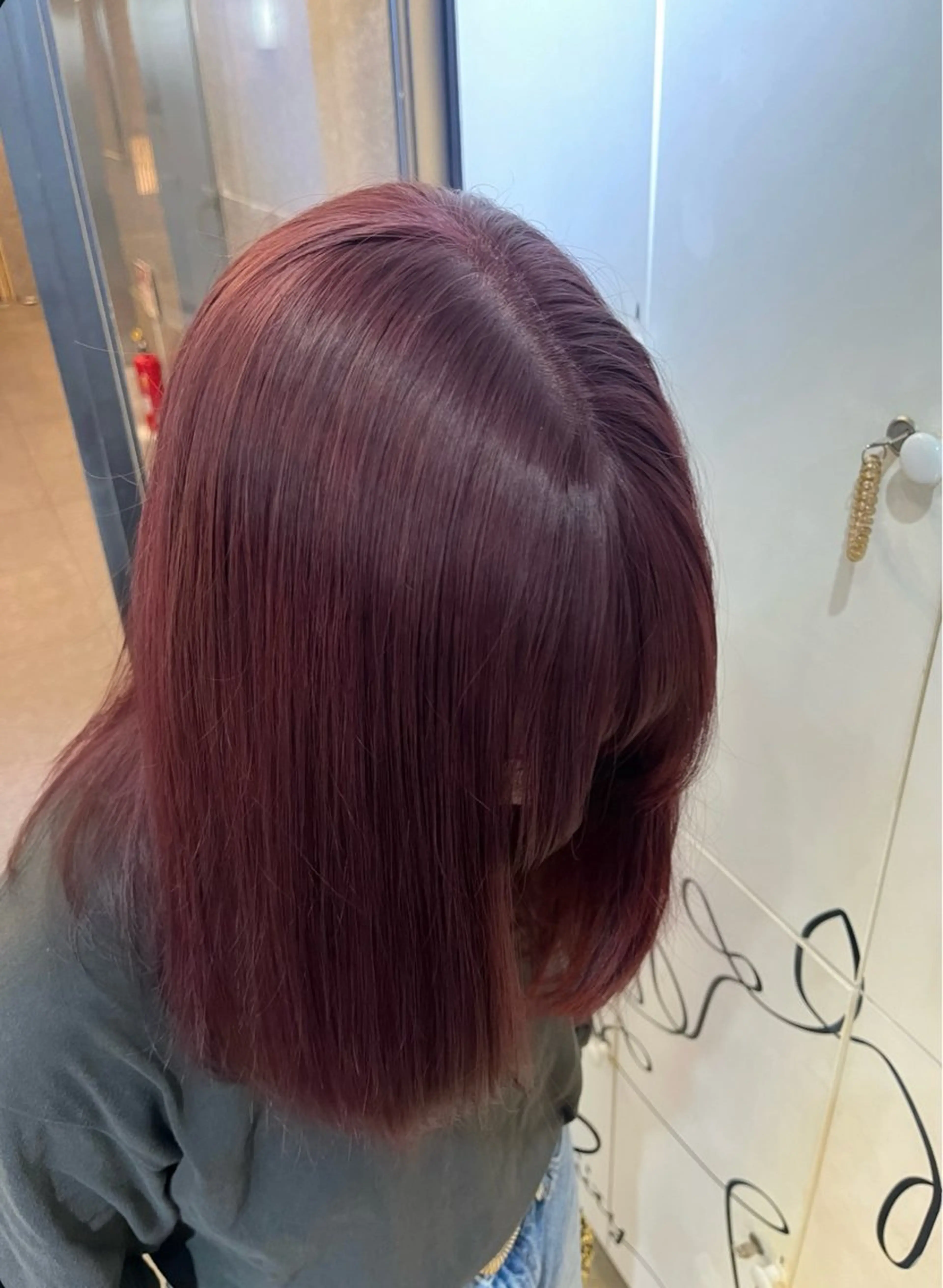 ミディアム カット ヘアカラー トリートメント 小顔カット/韓国 カラー🌙shikiのヘアスタイル