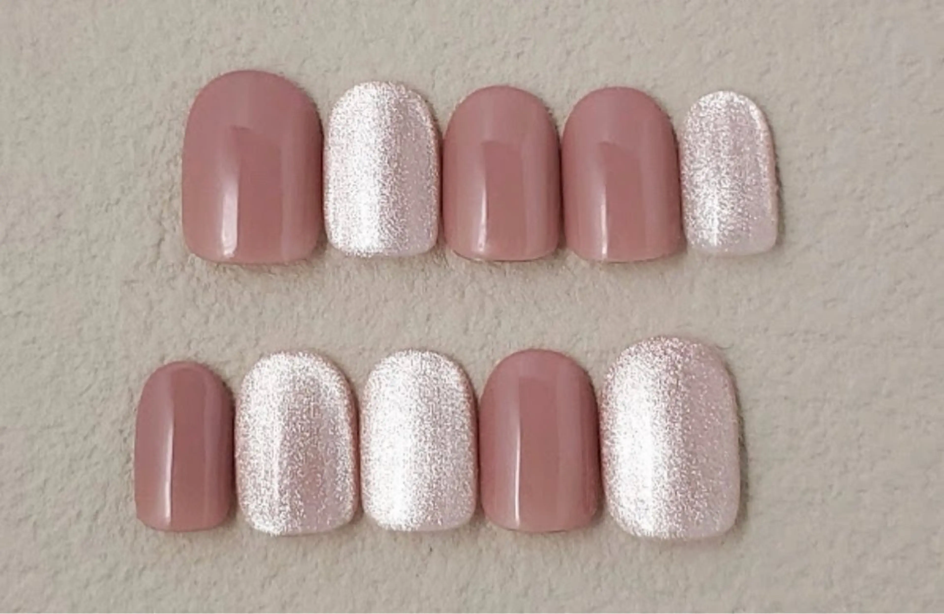 ネイル マグネットネイル ゆら 練習生💅🏻のネイルデザイン