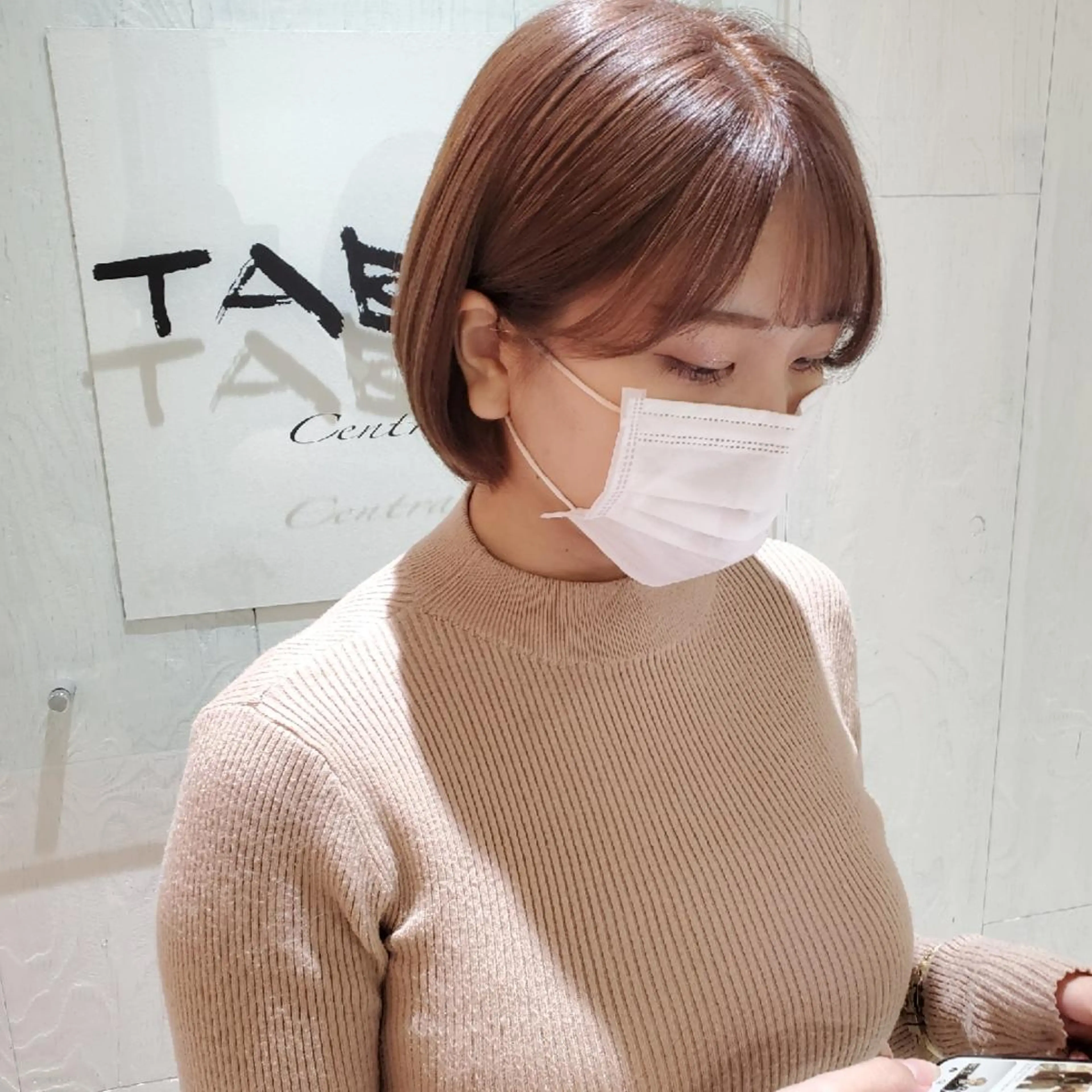 ショート カラー ショートボブ ベージュカラー ミルクティーベージュ ボブ ショートヘア カット ヘアカラー トリートメント レイヤーカット/ ウルフカット/大橋 のヘアスタイル