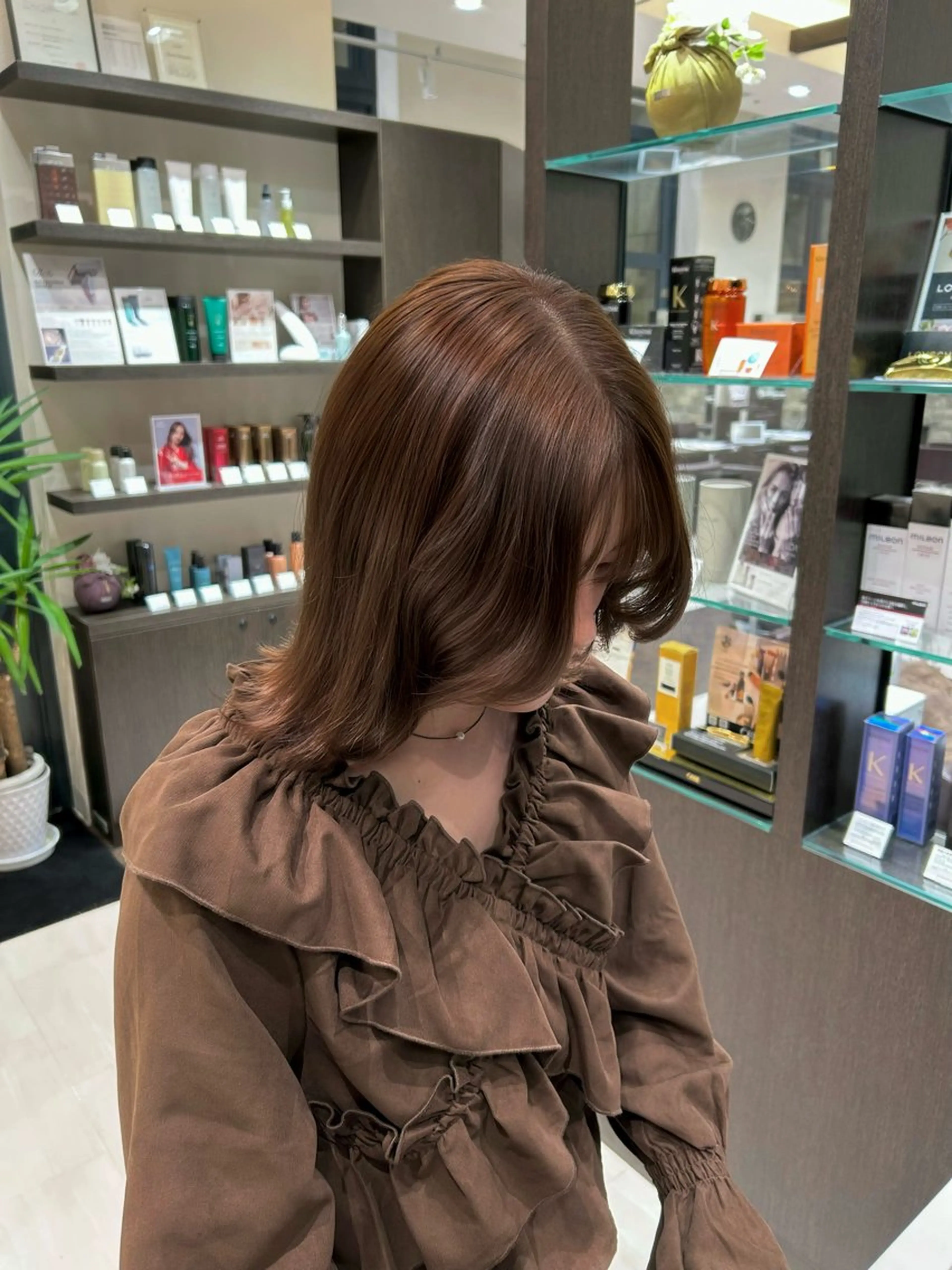 ミディアム tomoe 🫧透明感カラーのヘアスタイル