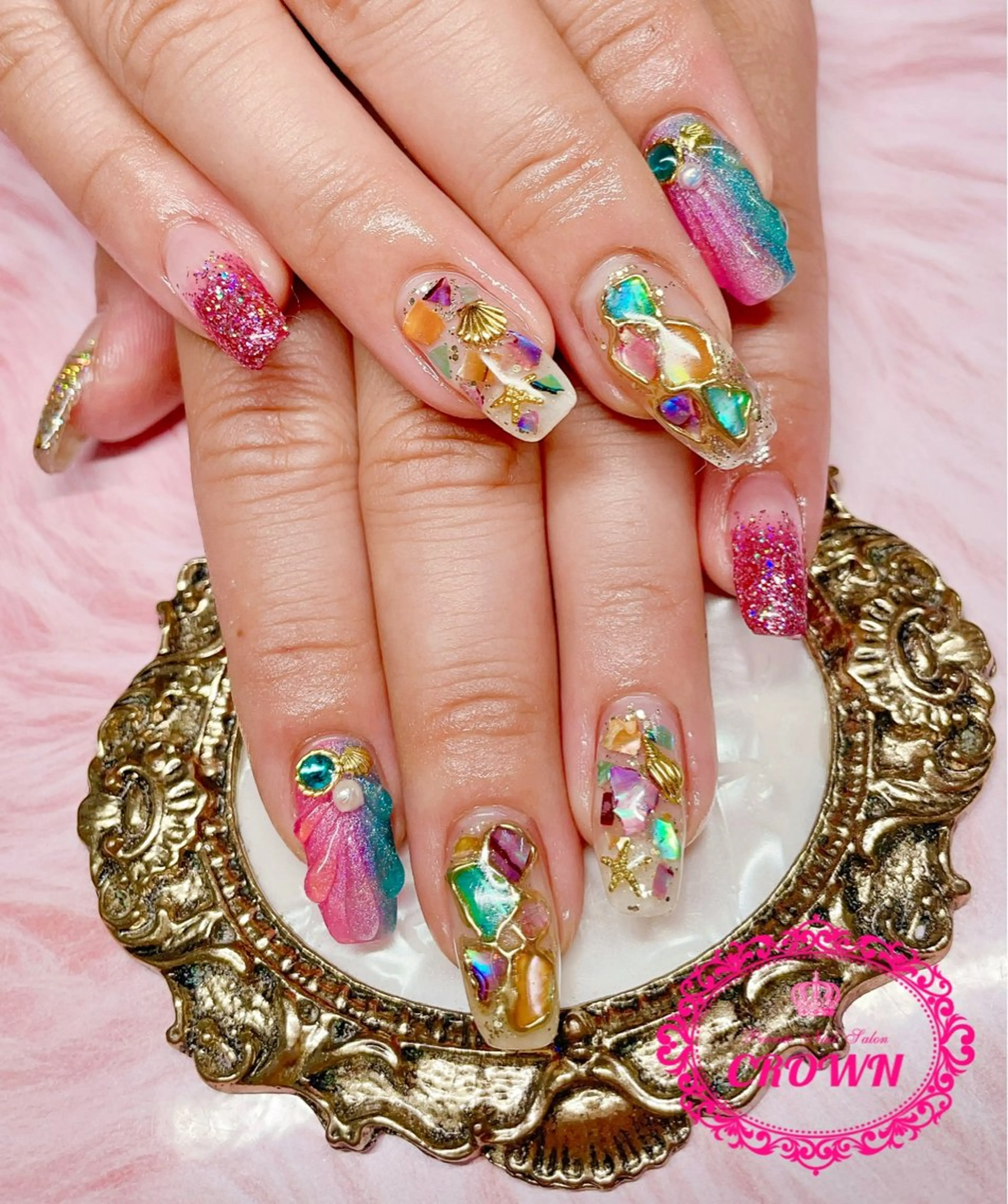 ネイル CROWN プライベートサロンのネイルデザイン