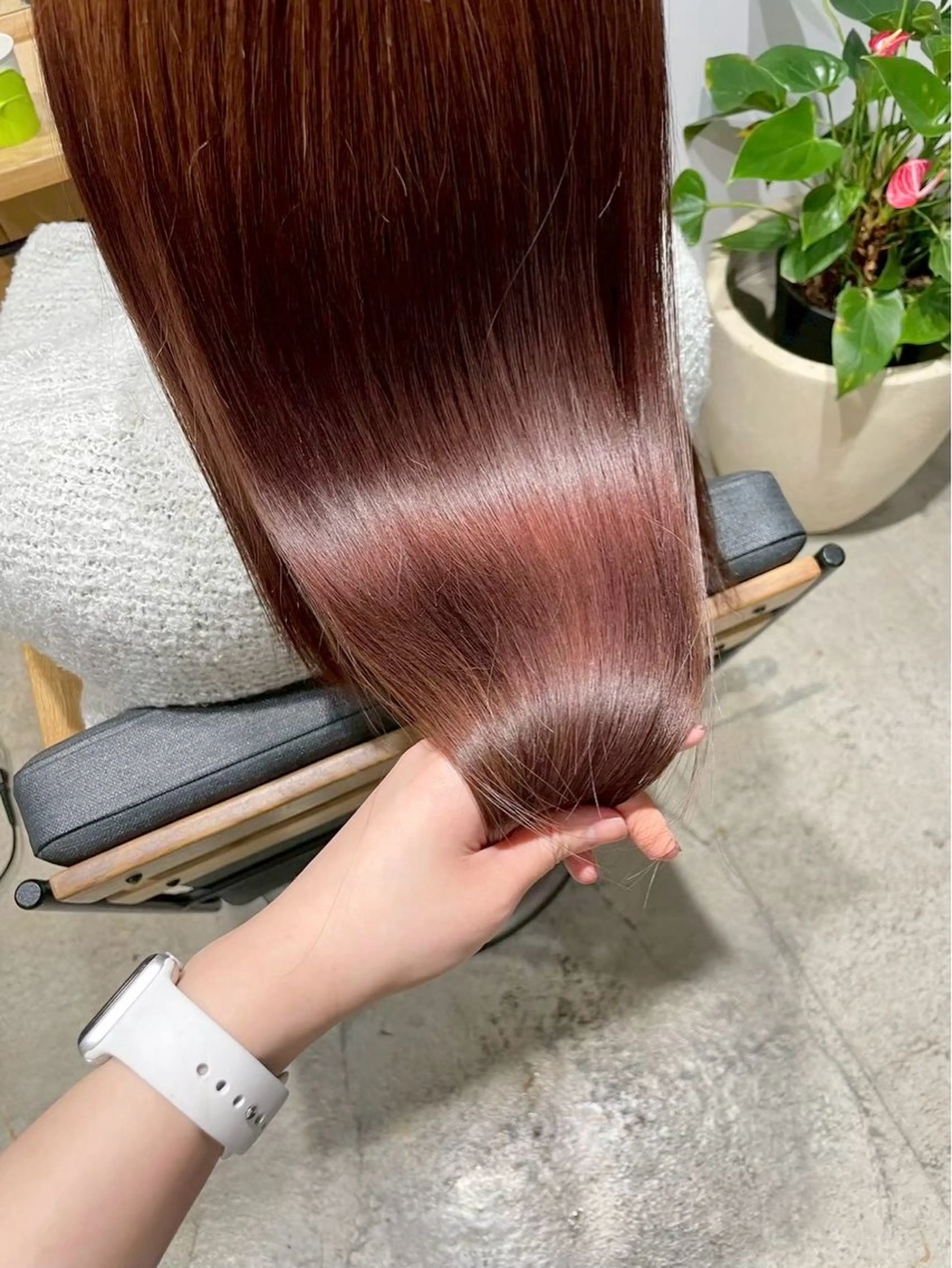 ロング カラー ブリーチ ブラウンカラー ブリーチなしカラー レッドカラー レッドブラウン カット ヘアカラー 艶カラー🥣ショート /レイヤー/小由葵のヘアスタイル