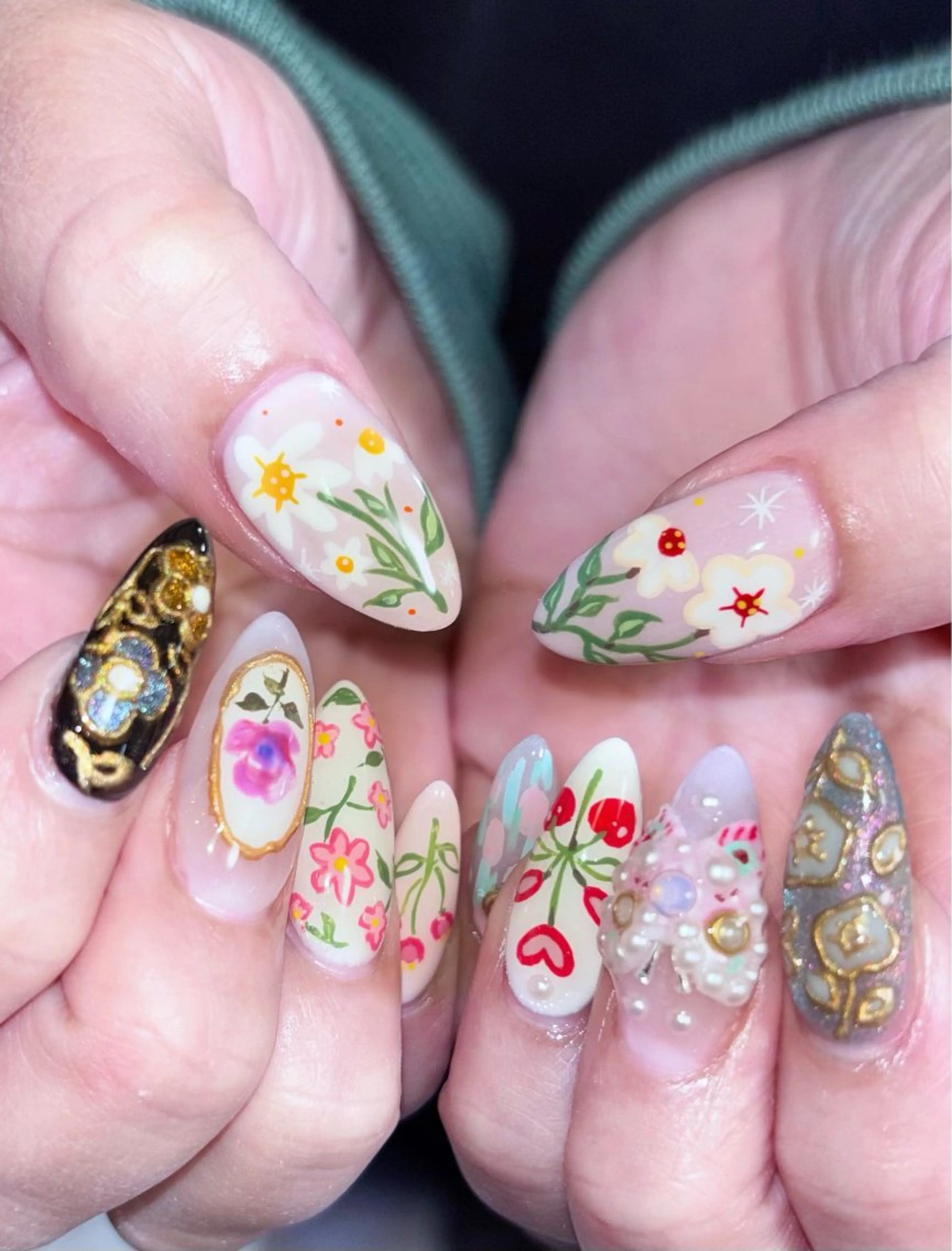 ネイル フラワーネイル ガーリー 春ネイル 銀河屋 の猫のネイルデザイン