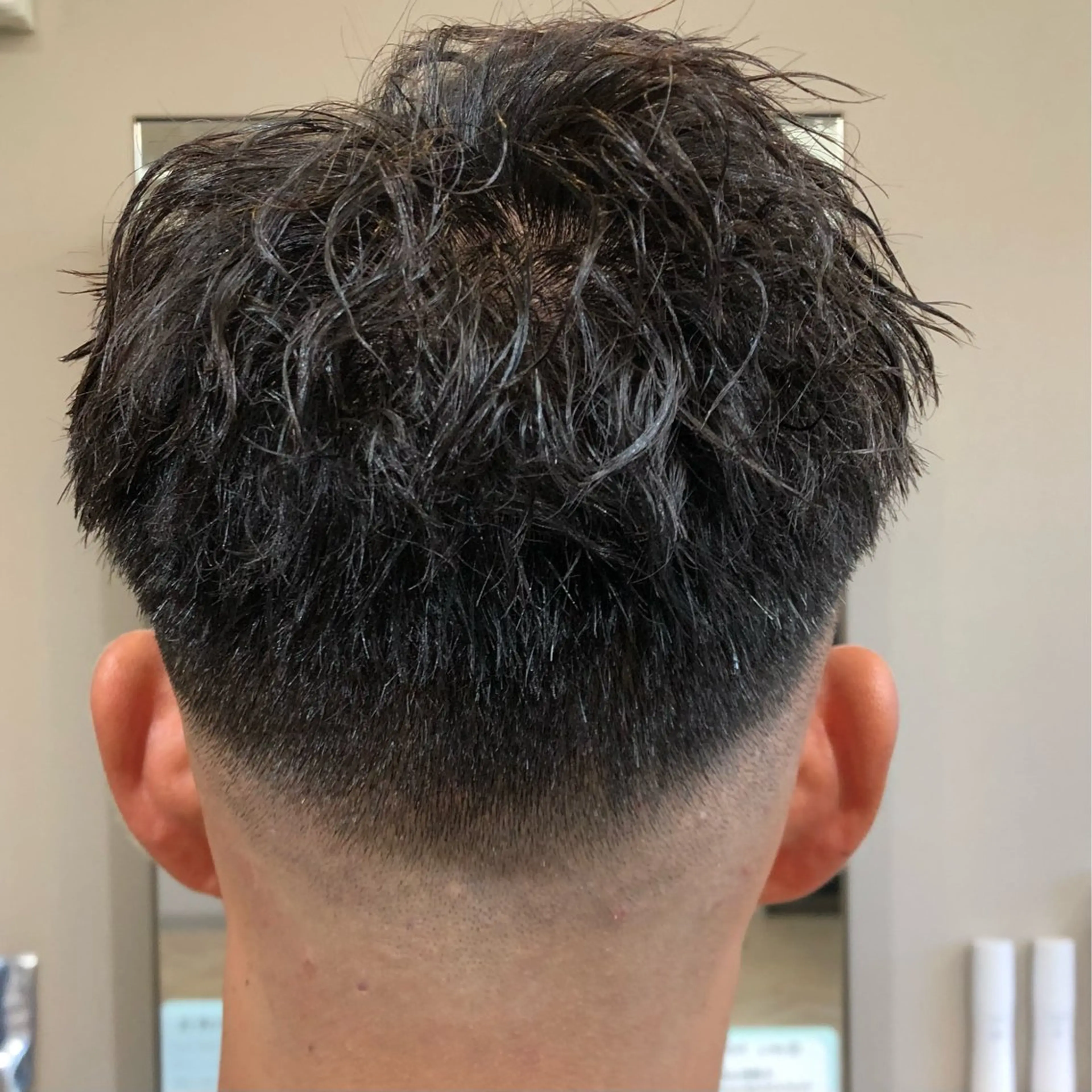 ショート パーマ メンズ 西山 良波のヘアスタイル