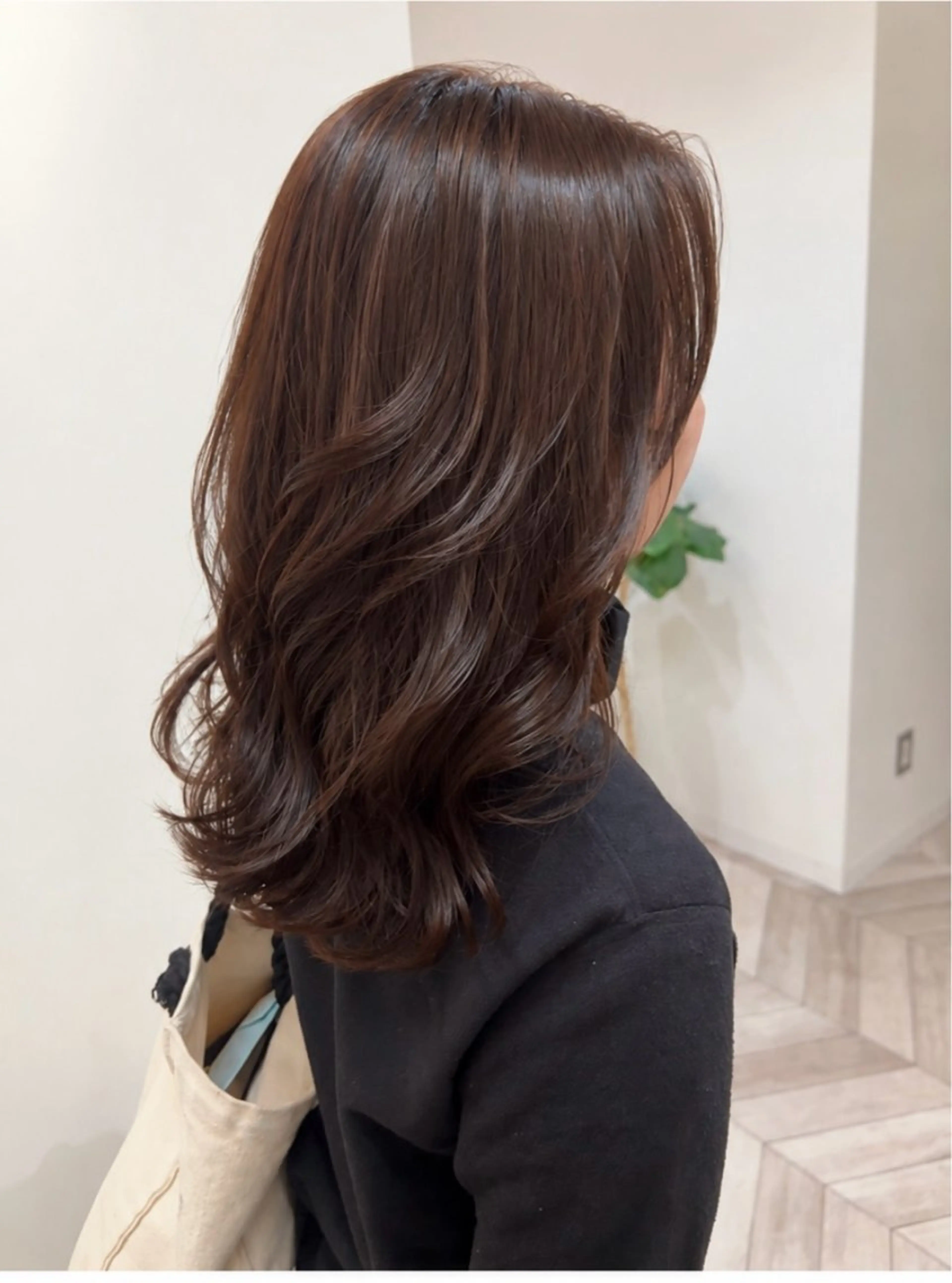 セミロング カラー カット ヘアカラー 深谷 真見のヘアスタイル