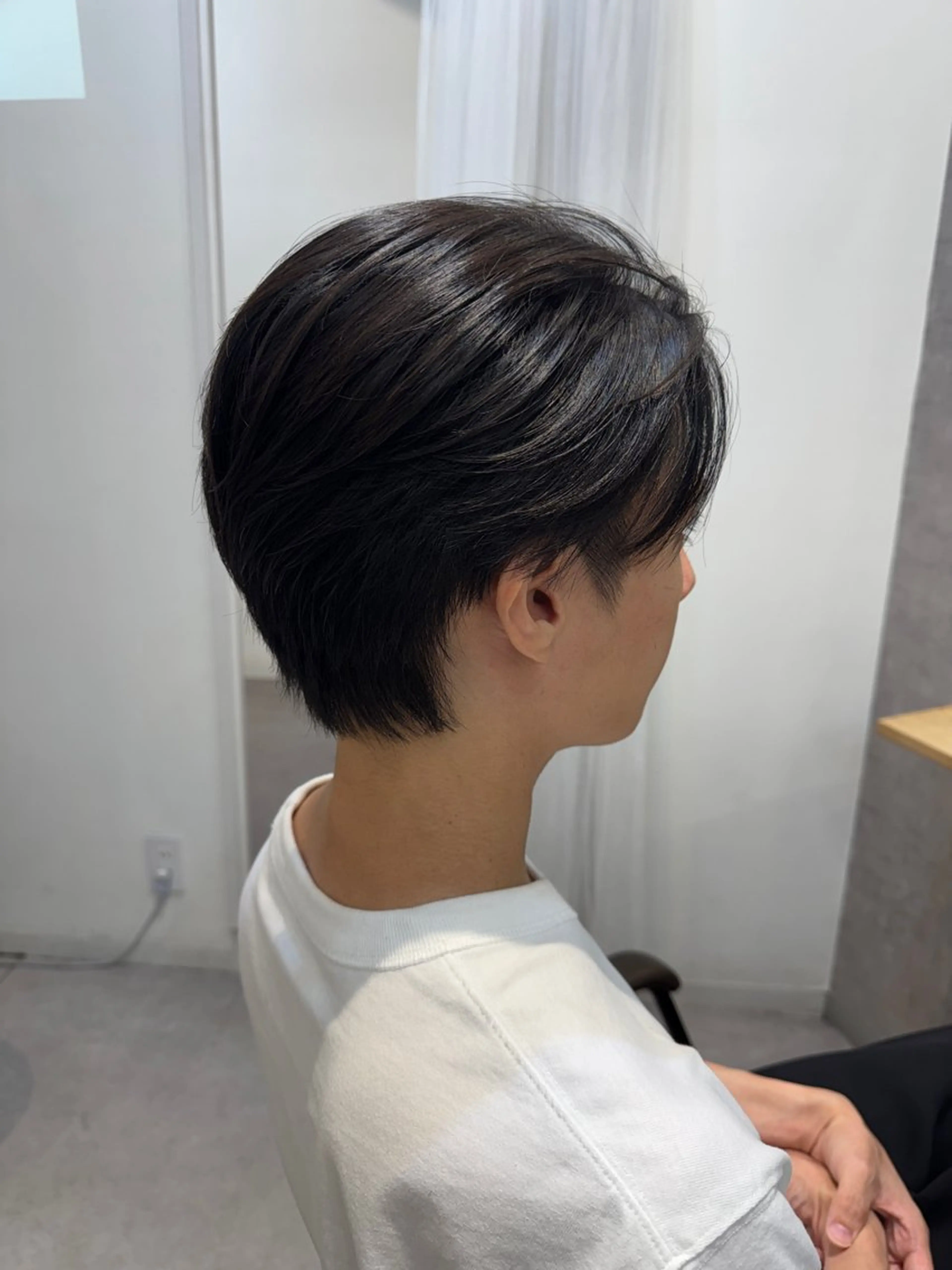 ミディアム メンズ センターパート メンズウルフカット ウルフカット カット ヘッドスパ Dxxxx III所属・似合う髪型が 分からない方へのヘアスタイル