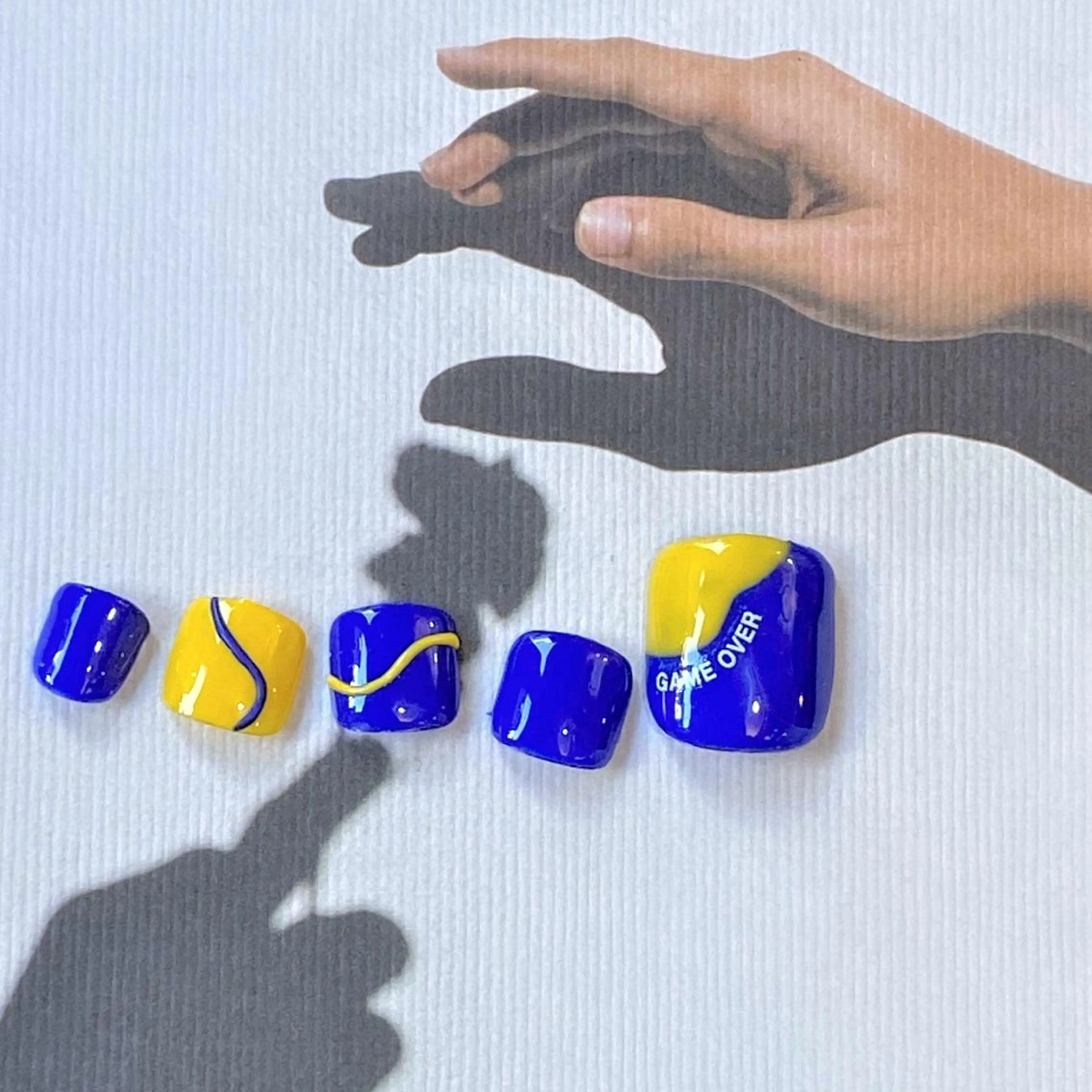 ネイル フットネイル Alohana所属・Alohana Minaのネイルデザイン