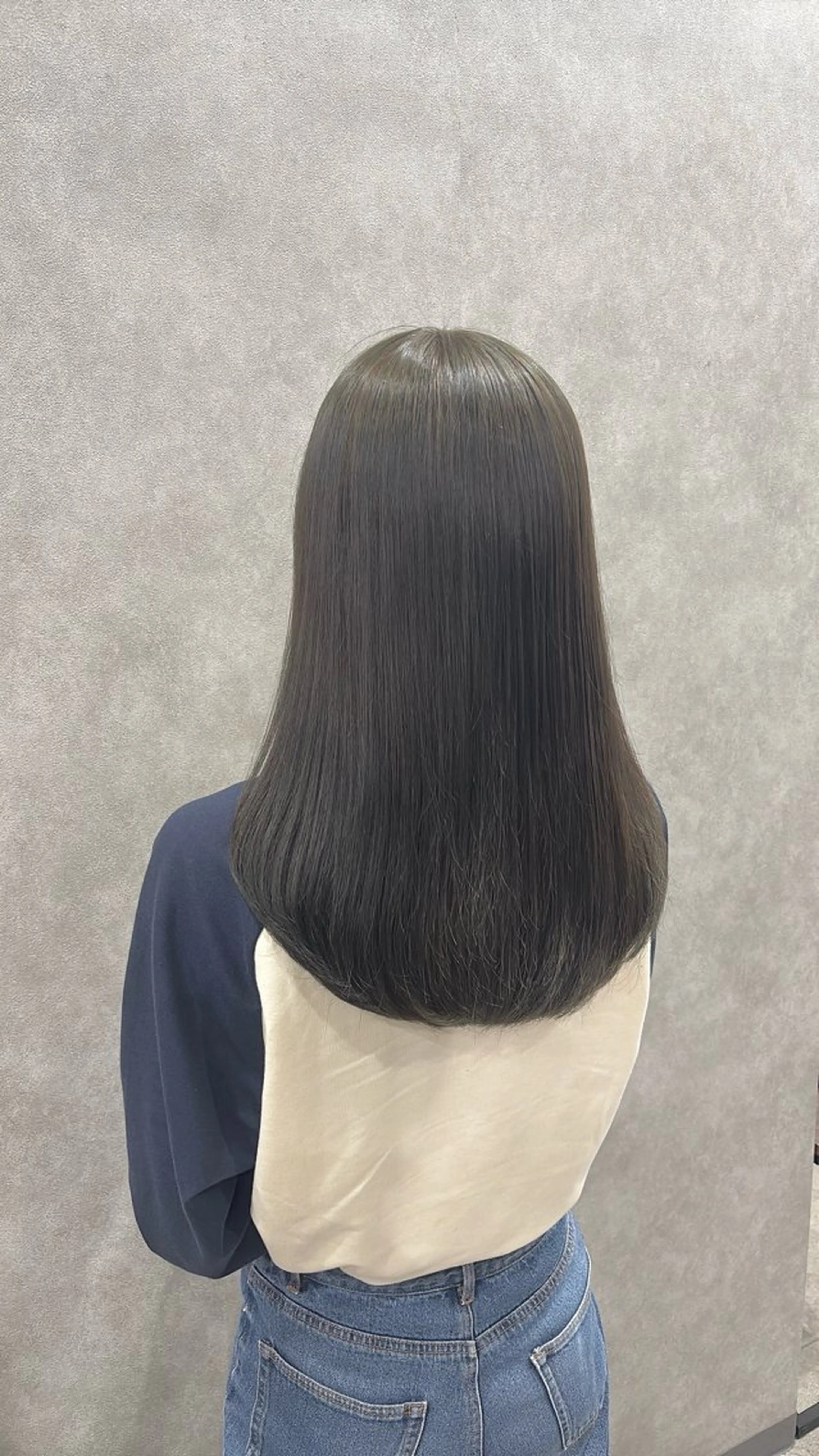 セミロング カラー グレージュ オリーブグレージュ オリーブグレー カット ヘアカラー トリートメント 透明感カラー/ ブリーチ無し/RYOのヘアスタイル