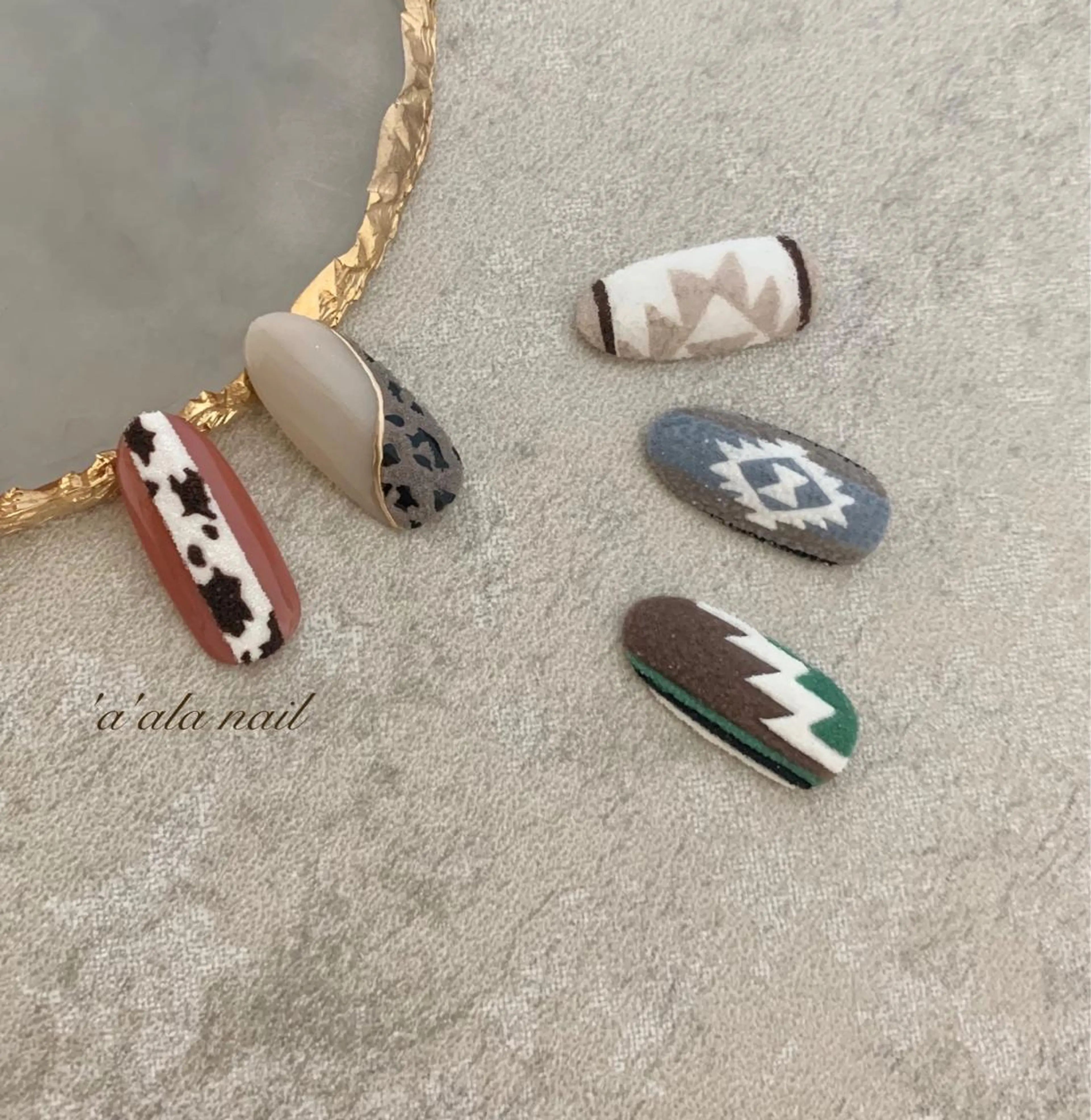 ネイル アートネイル ワンカラーネイル 'a'ala nailのネイルデザイン