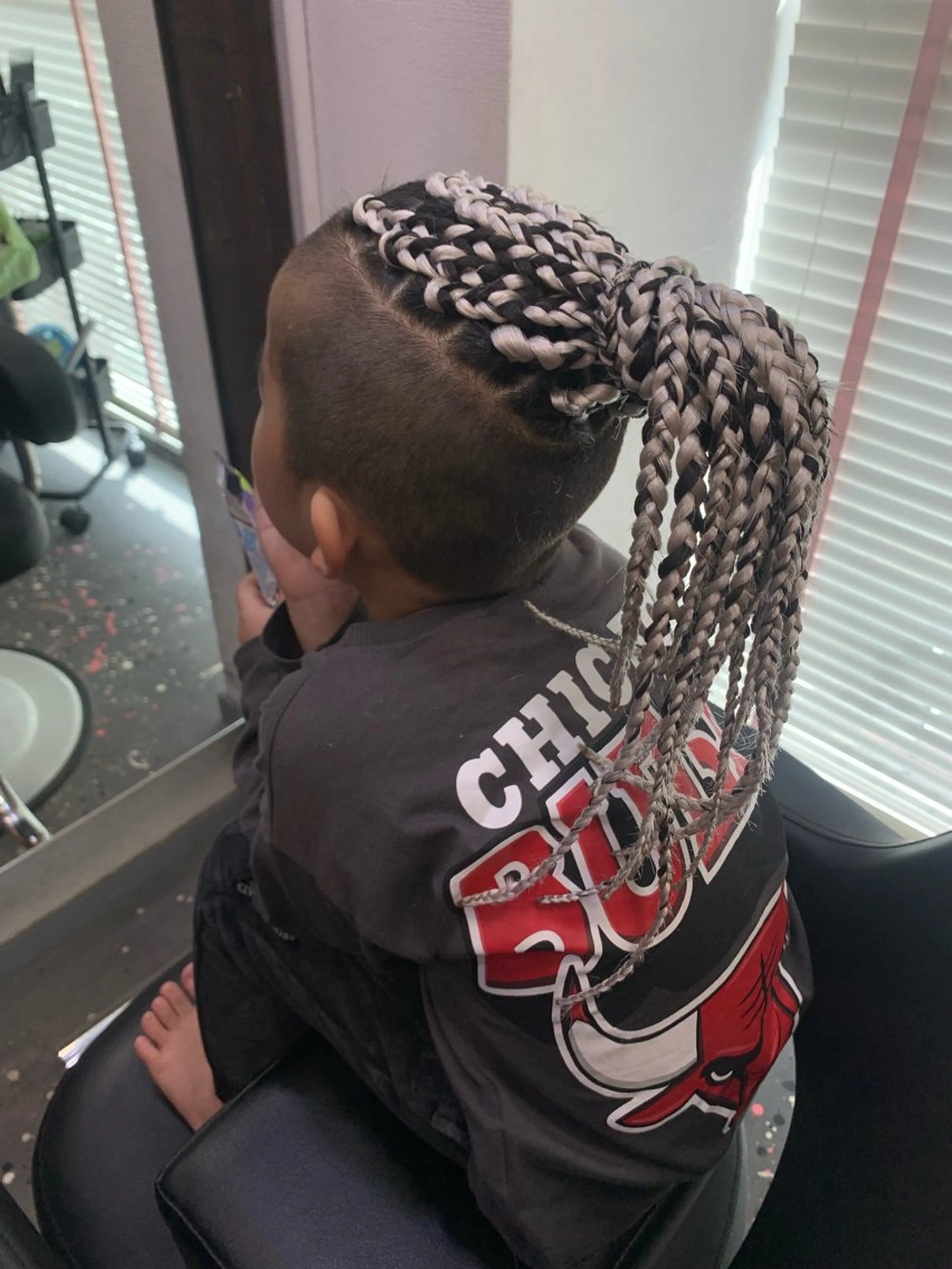 メンズ キッズ MEI/ブレイズ/ コーンロウ/茅ヶ崎のヘアスタイル