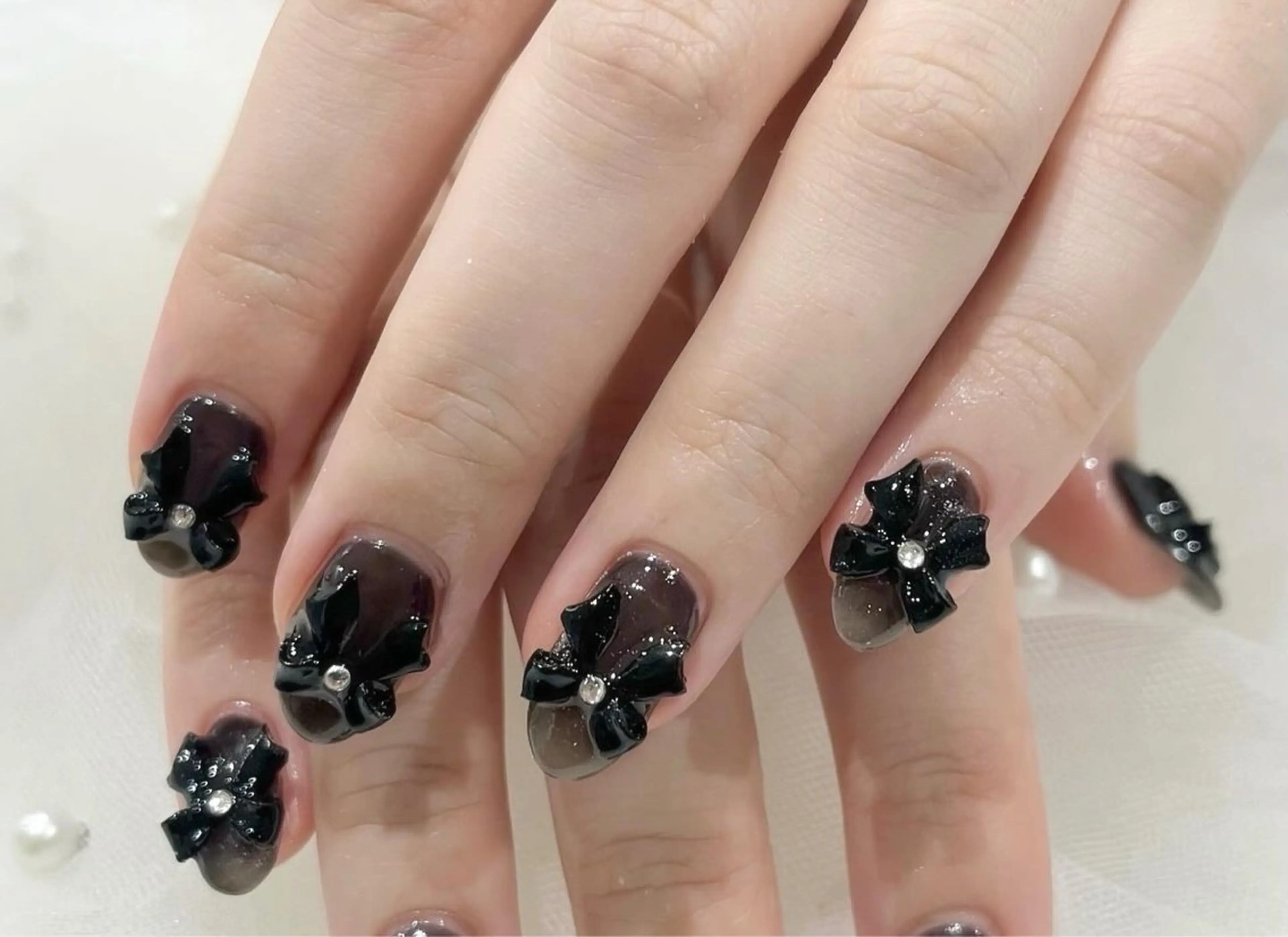 ネイル リボン ハンドネイル Nail salon Cielel⟡Ayaのネイルデザイン