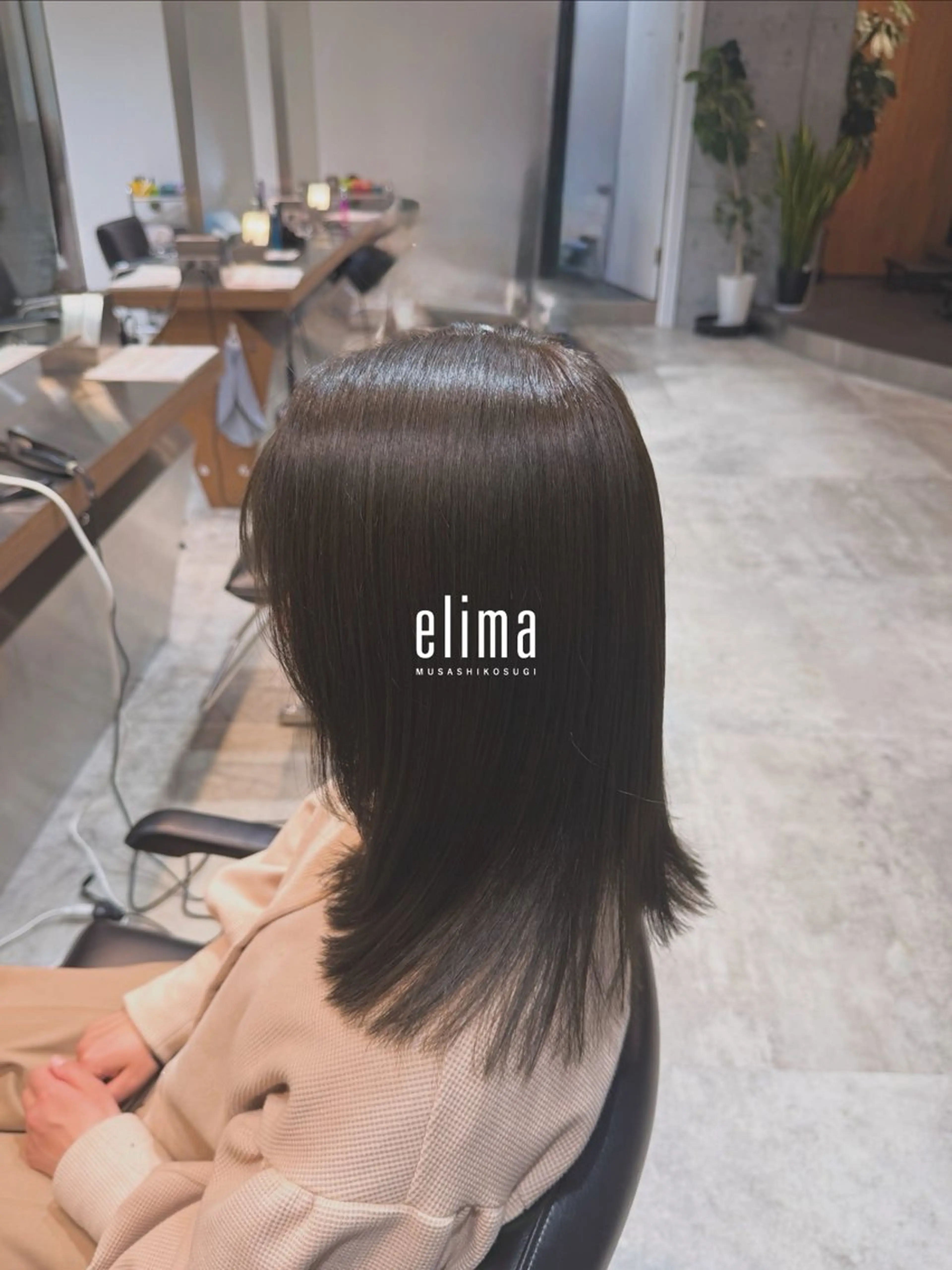 セミロング カラー ヘアカラー トリートメント 髙橋碧 透明感カラー / fifthパーマのヘアスタイル