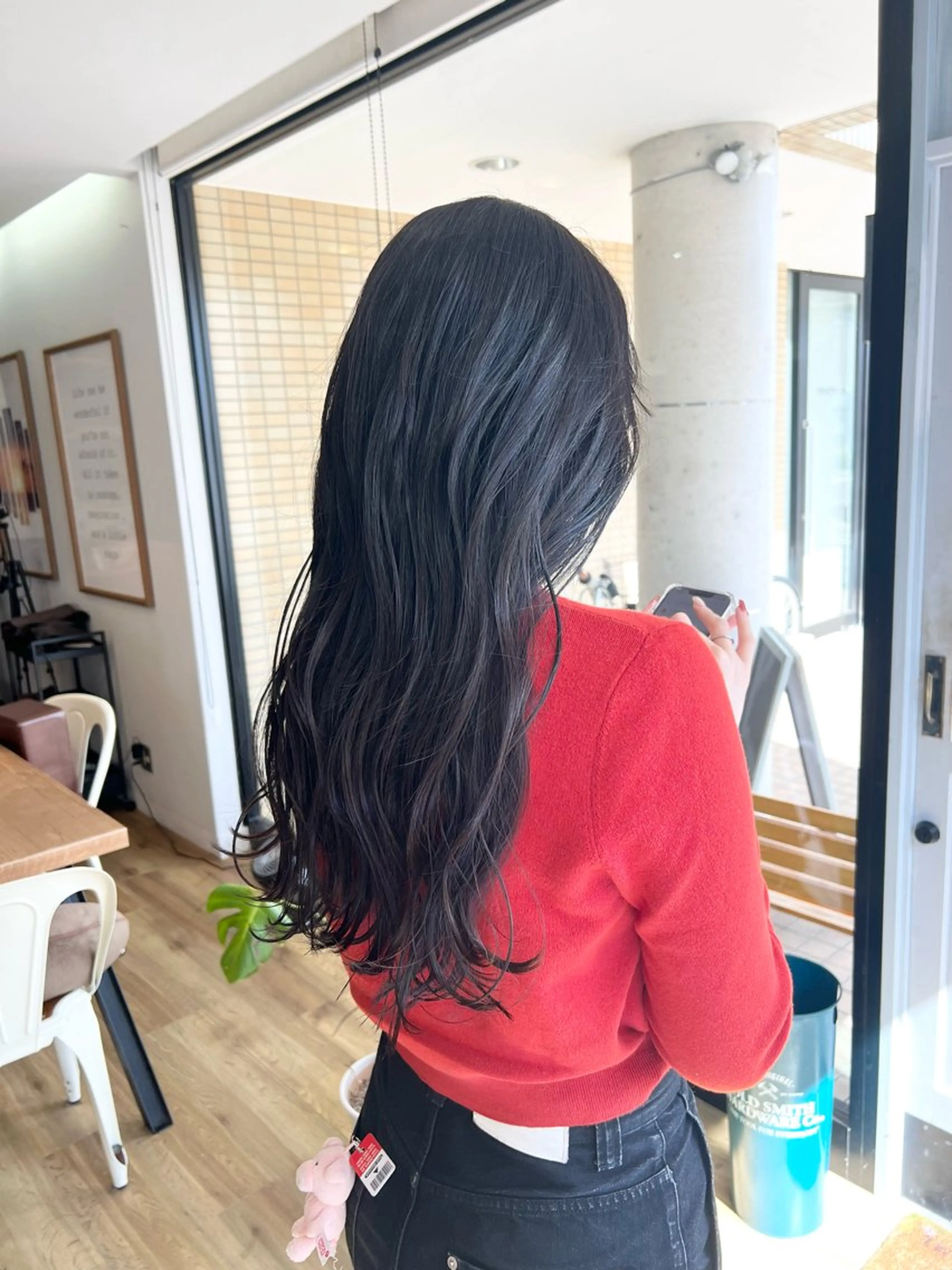 ロング カラー アッシュ ヘアカラー トリートメント 堀 望美のヘアスタイル