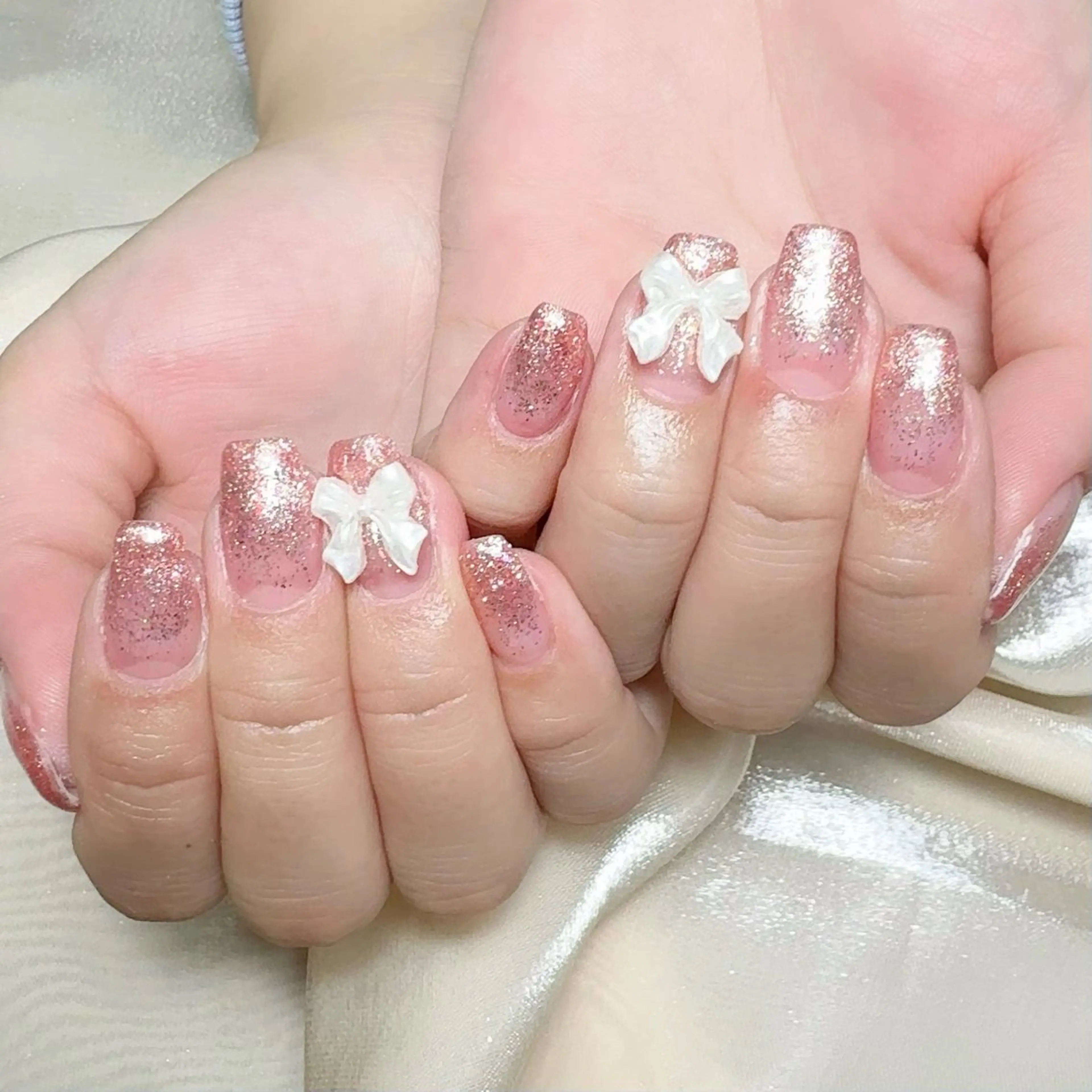 メンズ ネイル メンズ韓国風 アートネイル オーロラネイル ガーリー キラキラネイル Nail salon 木にいるのネイルデザイン