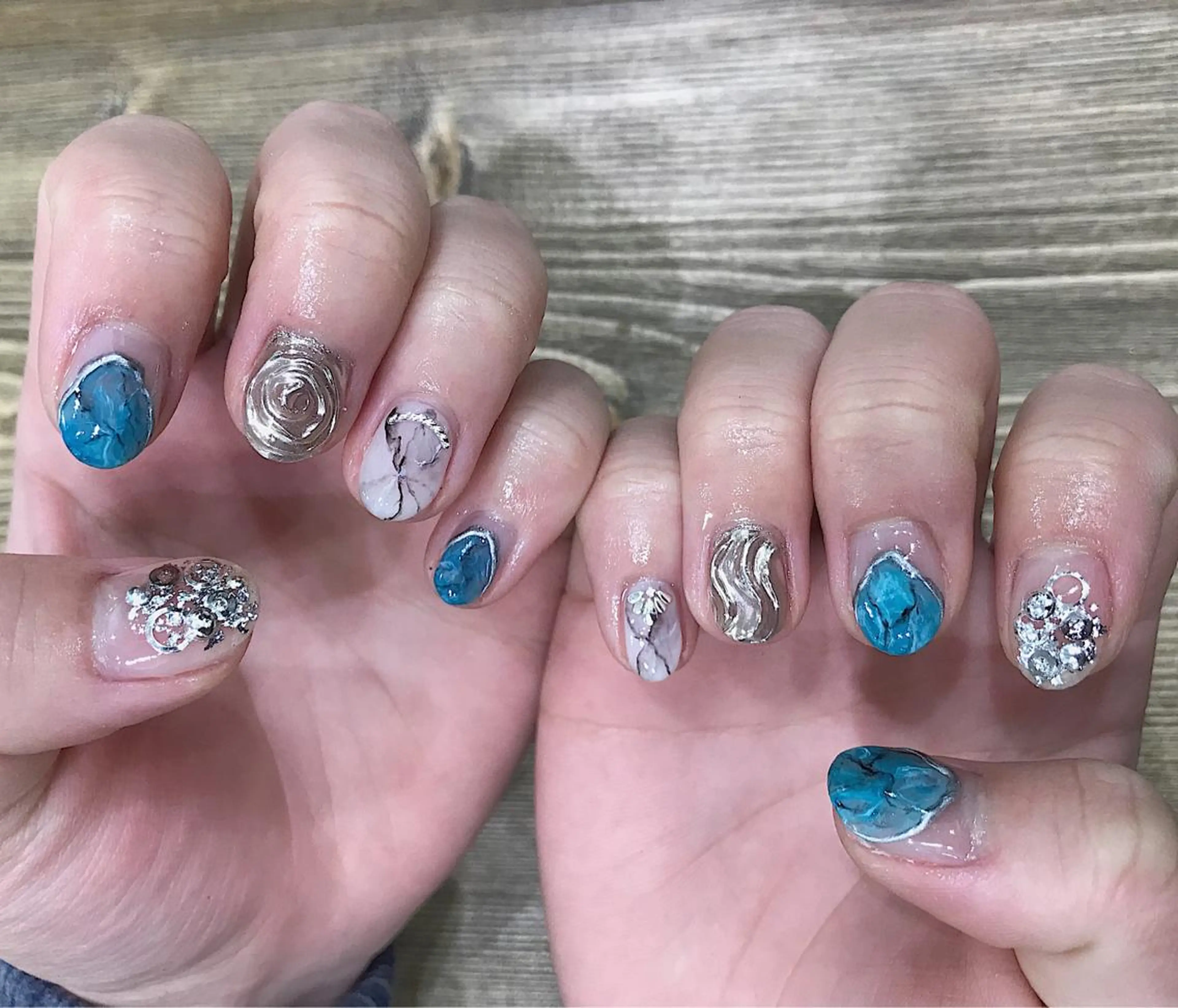 ネイル nailartist lisaのネイルデザイン