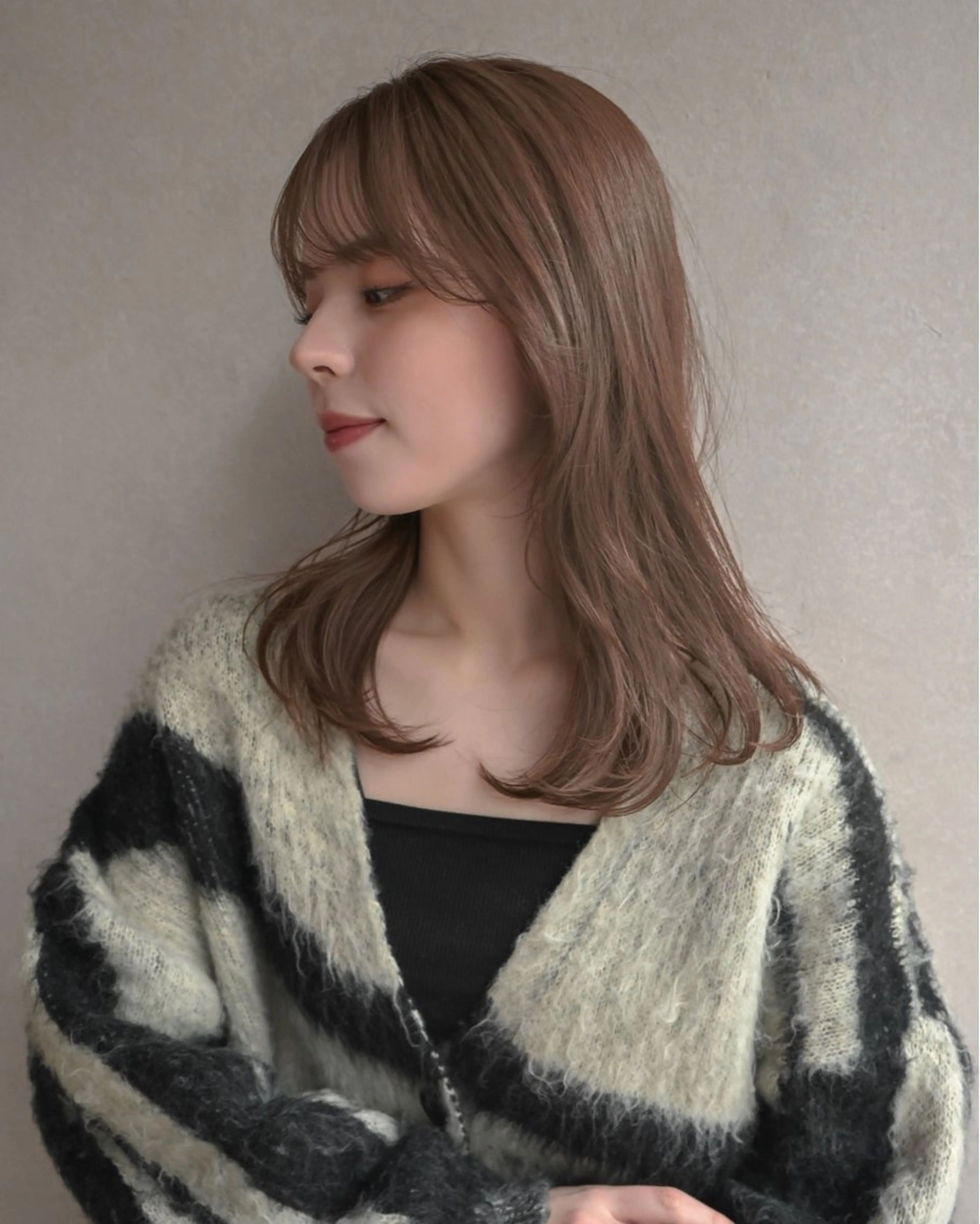 カラー aya / ニュアンスカラーのヘアスタイル