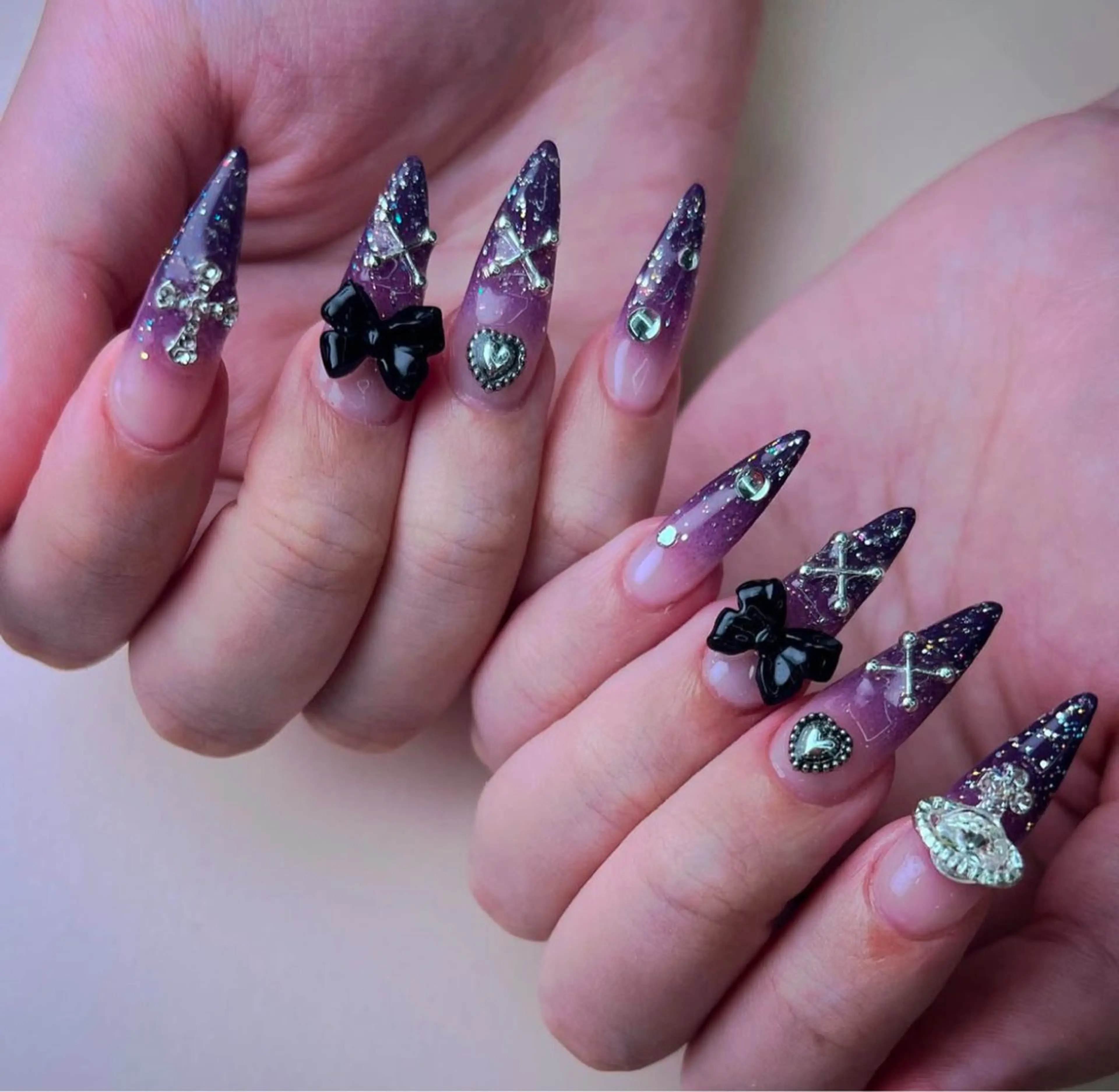 ネイル フレンチネイル キラキラネイル マグネットネイル ミラーネイル ニュアンスネイル ハンドネイル Tira Nailのネイルデザイン