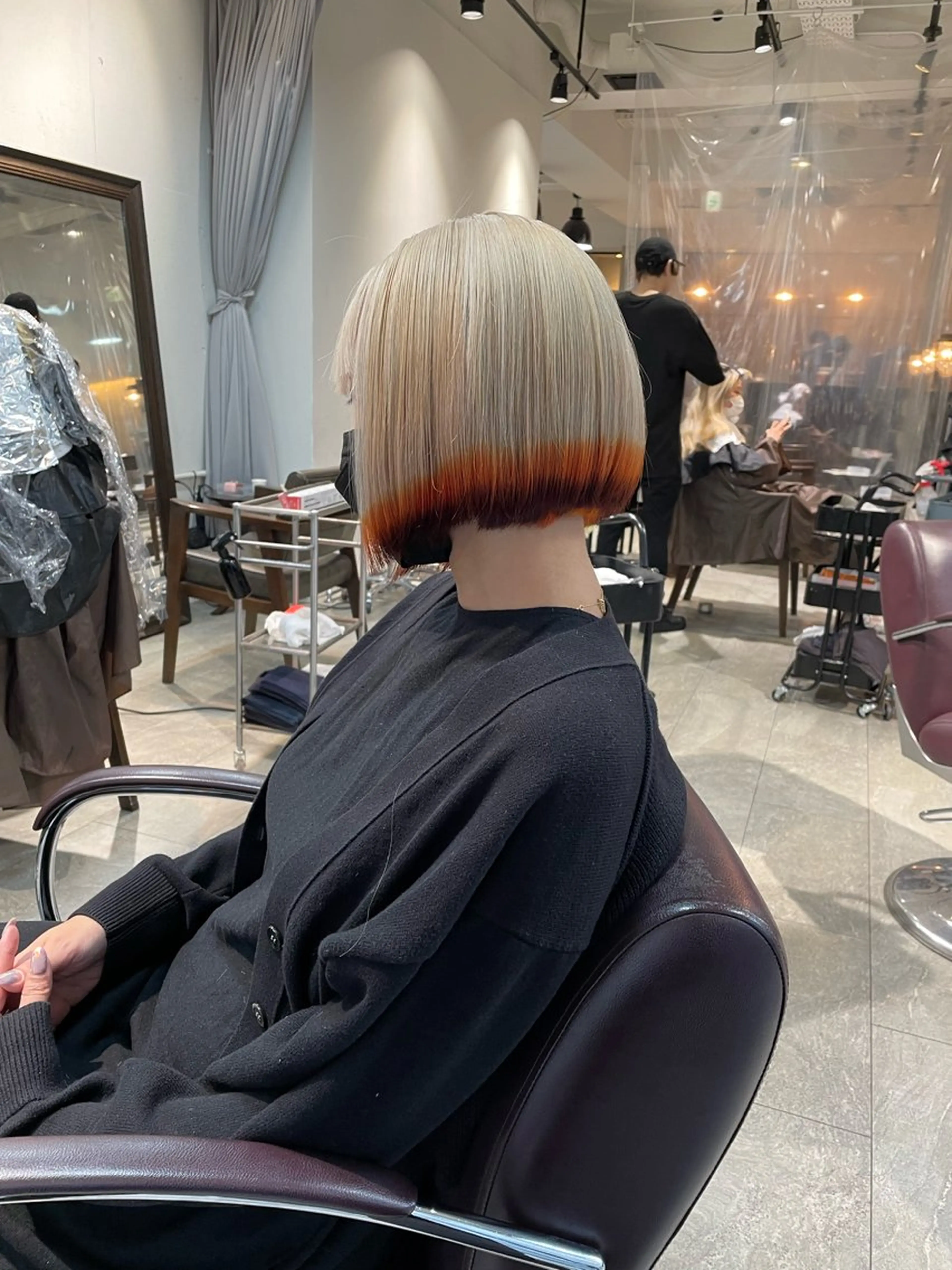 ショート カラー カット ヘアカラー トリートメント ヘアセット 💜ハイトーン💛 マジカルかいちゃんのヘアスタイル