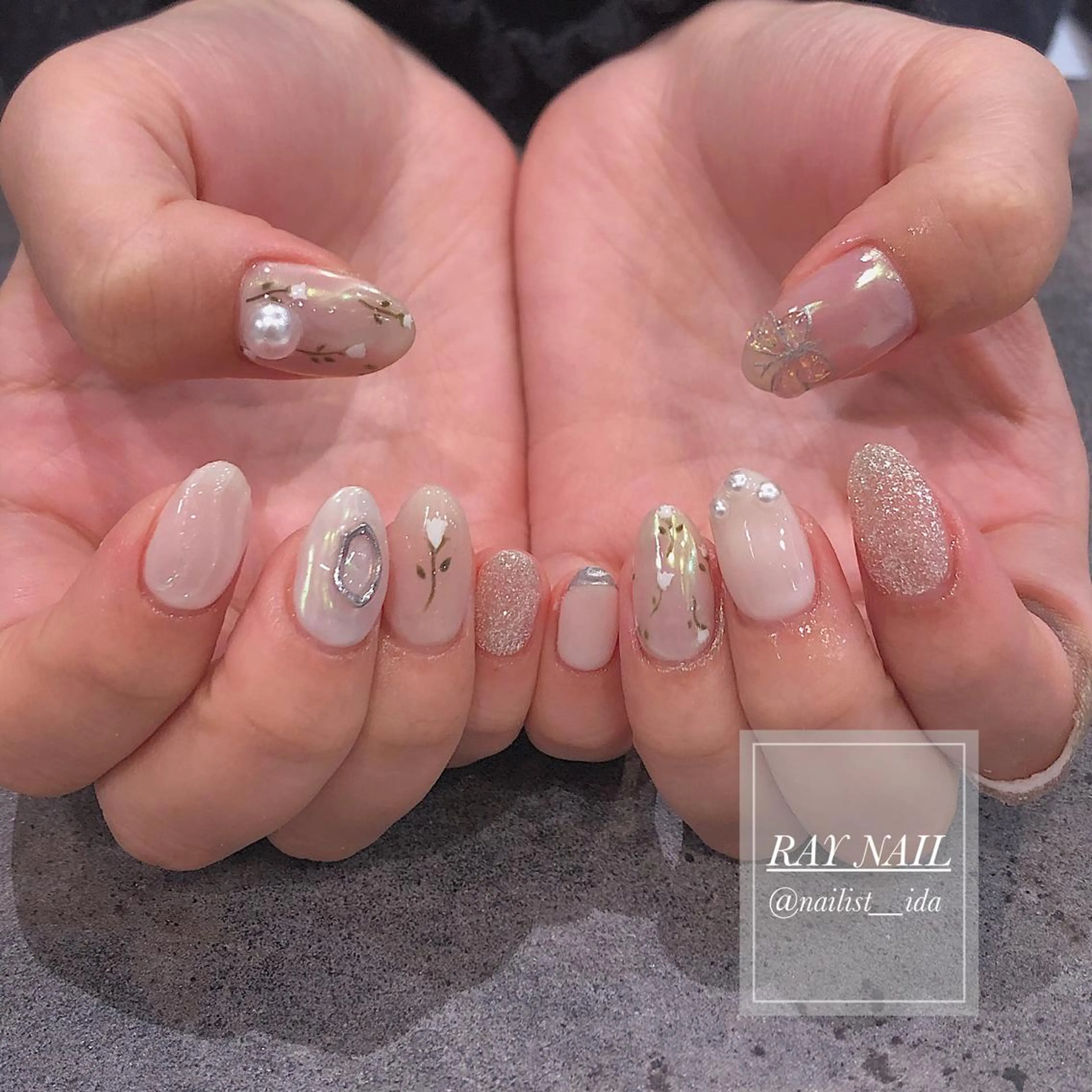 ネイル フラワーネイル Arowa 伊田のネイルデザイン