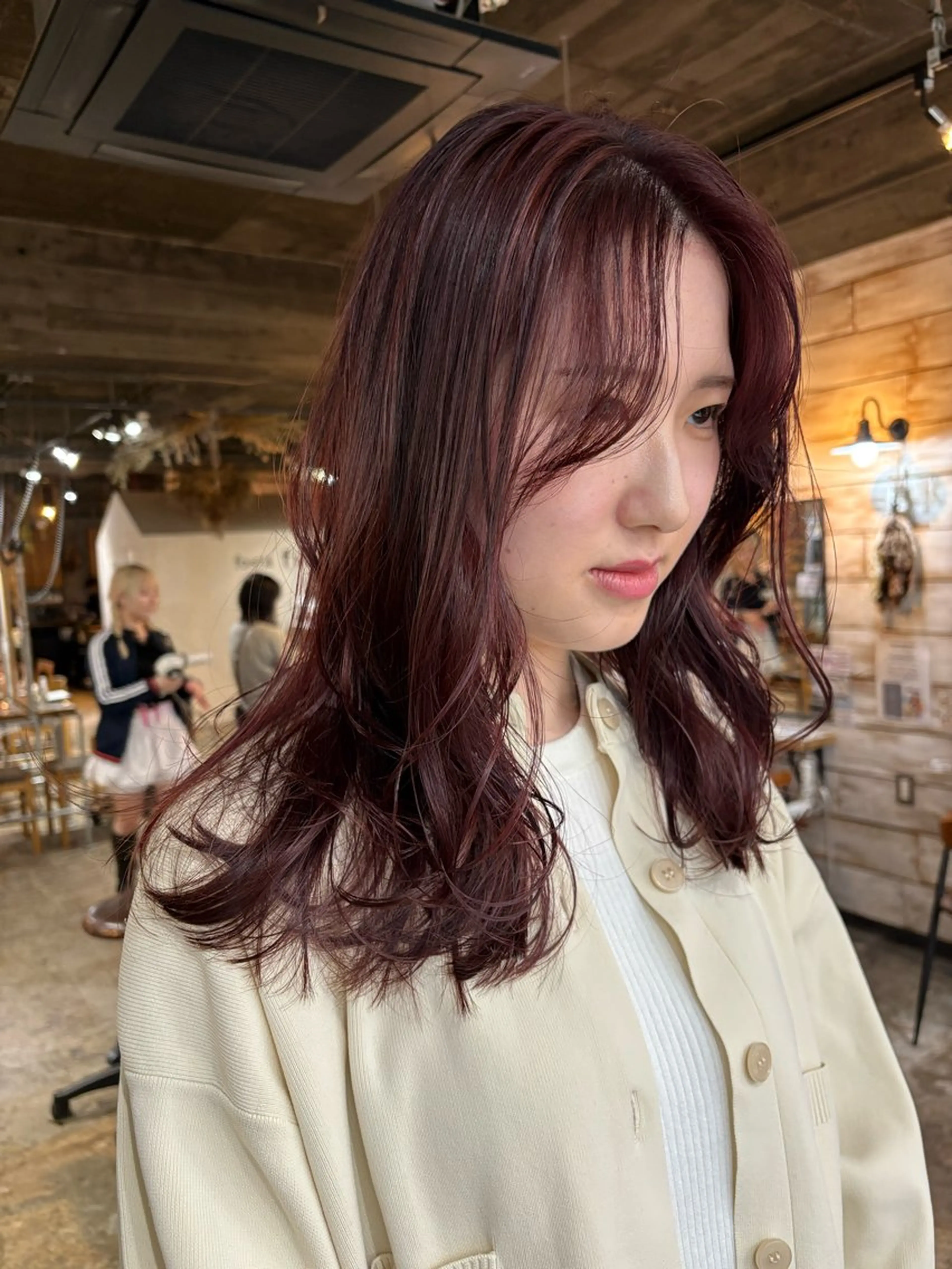 ミディアム カラー カット ヘアカラー トリートメント ツキノキ ミナのヘアスタイル