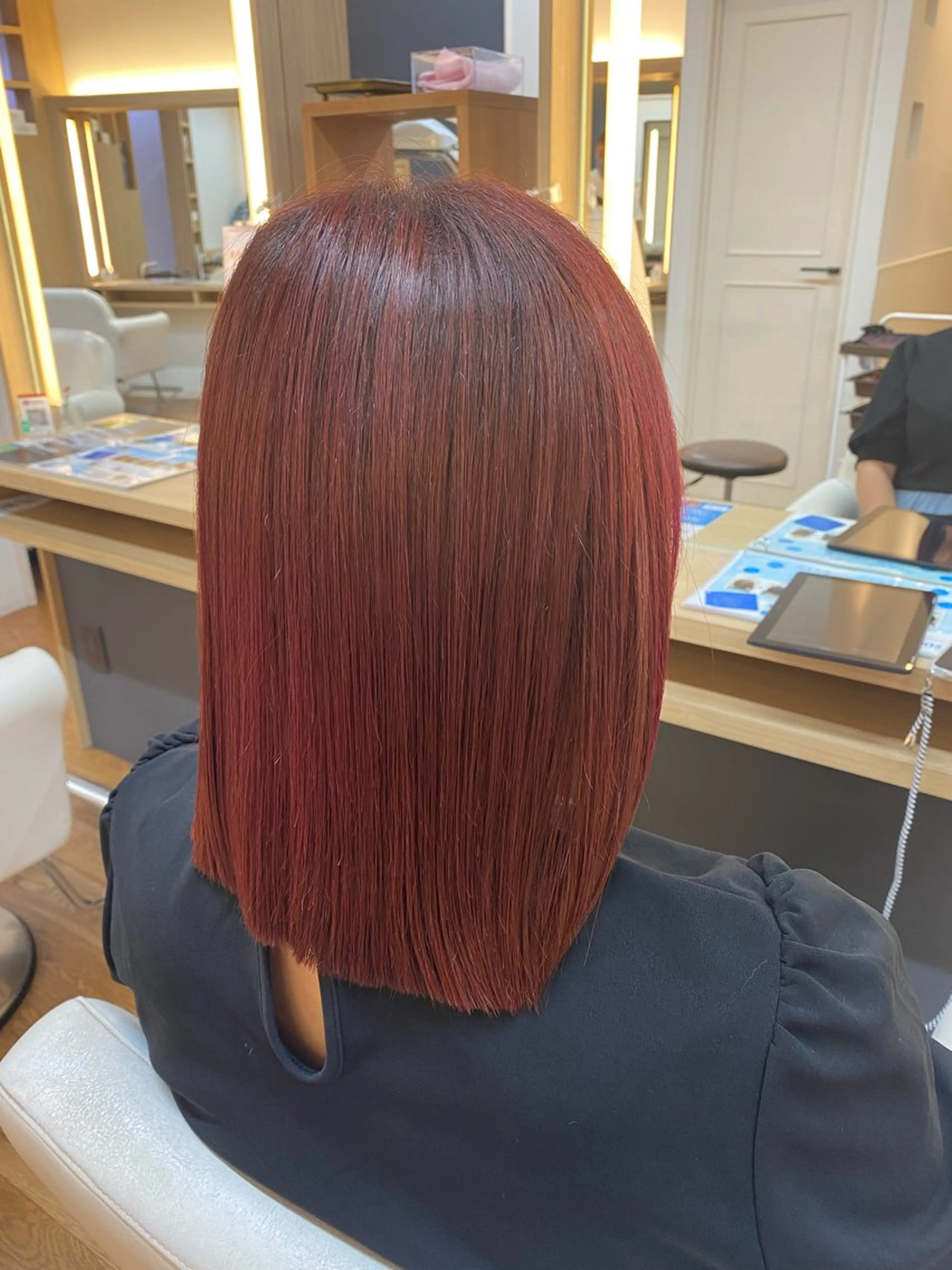 ミディアム カラー ヘアアレンジ ブリーチ ブリーチなしカラー レッドカラー 韓国ヘア sasugaのヘアスタイル