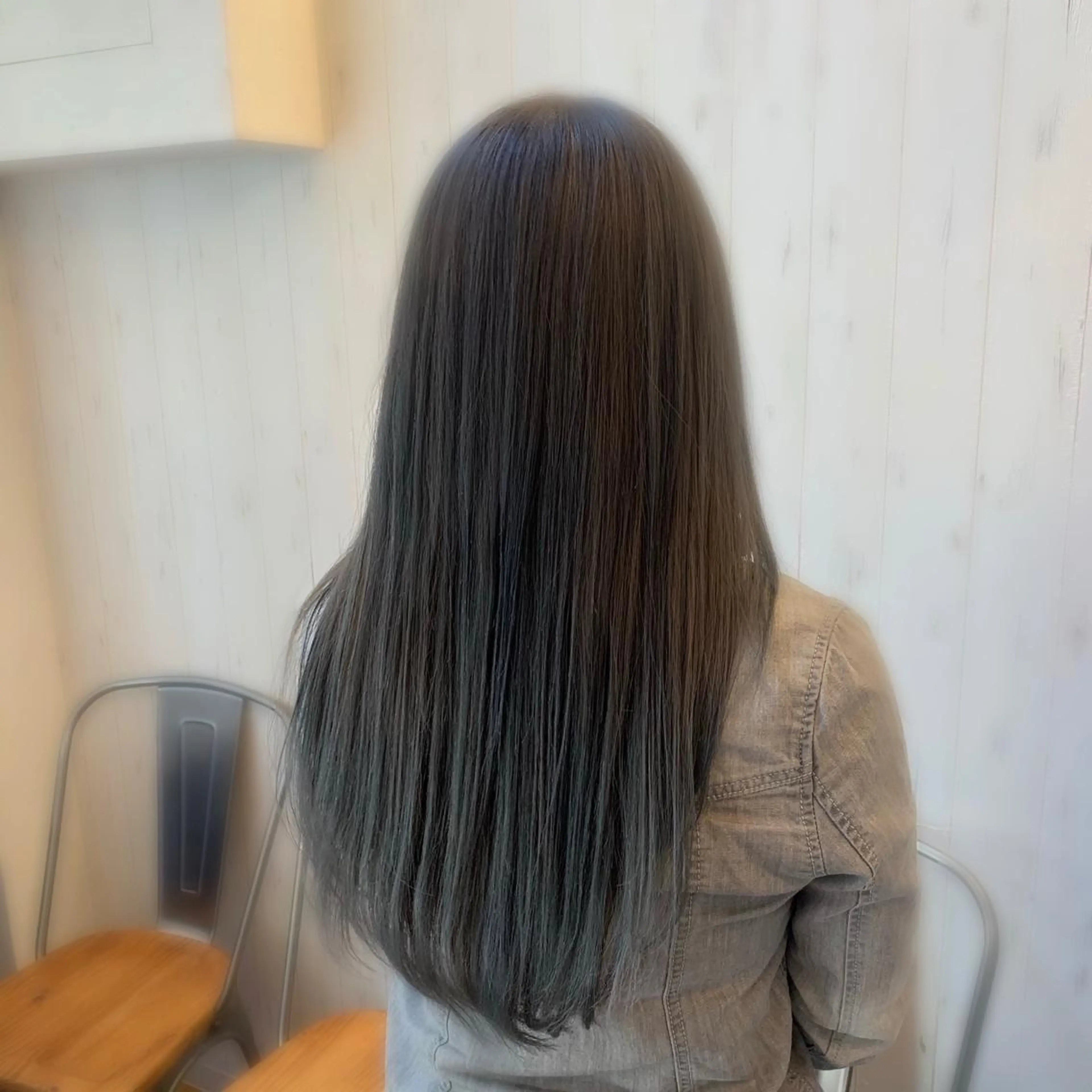 ミディアム カラー march merryのヘアスタイル