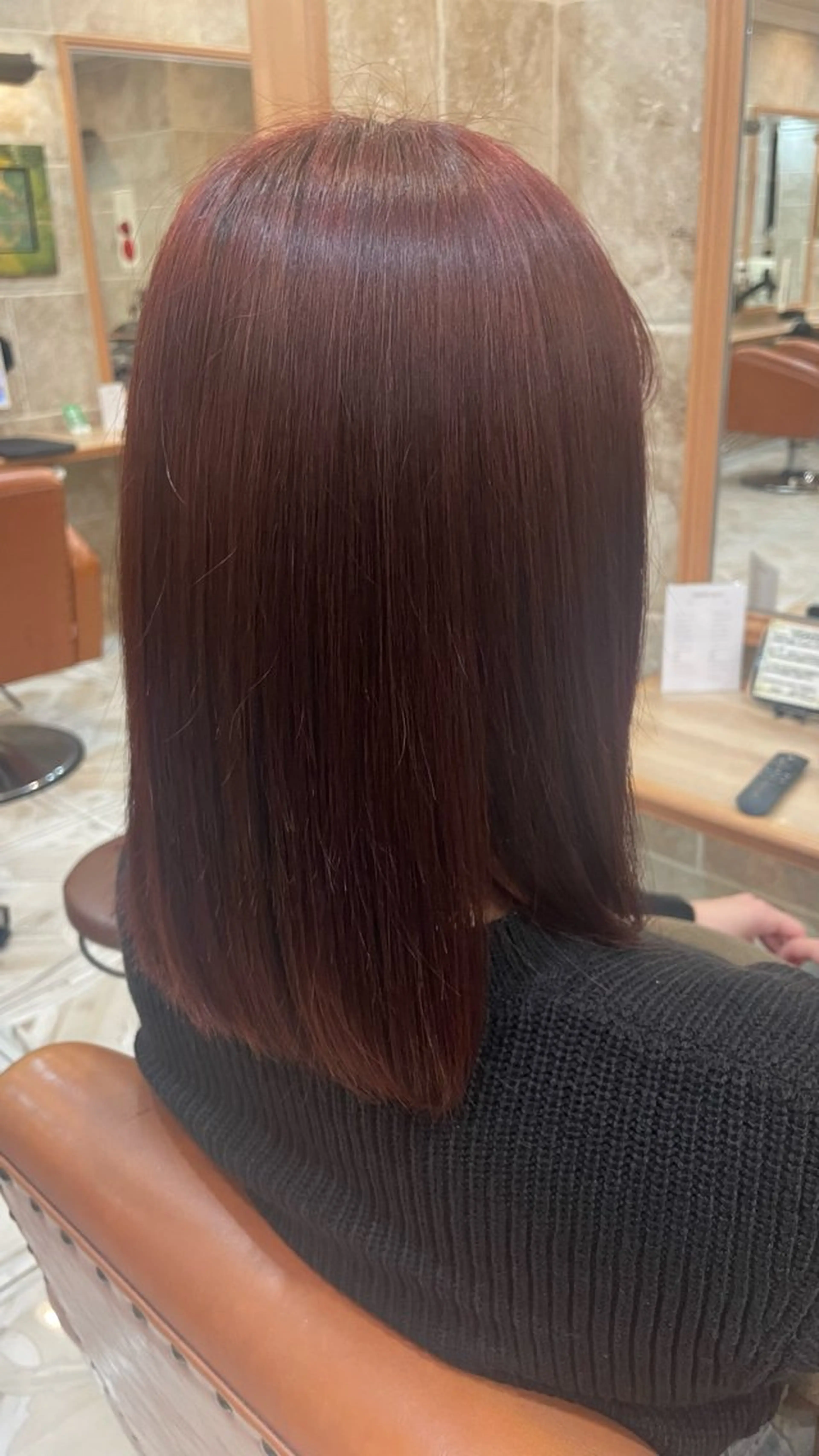 ミディアム 松田 唯叶のヘアスタイル