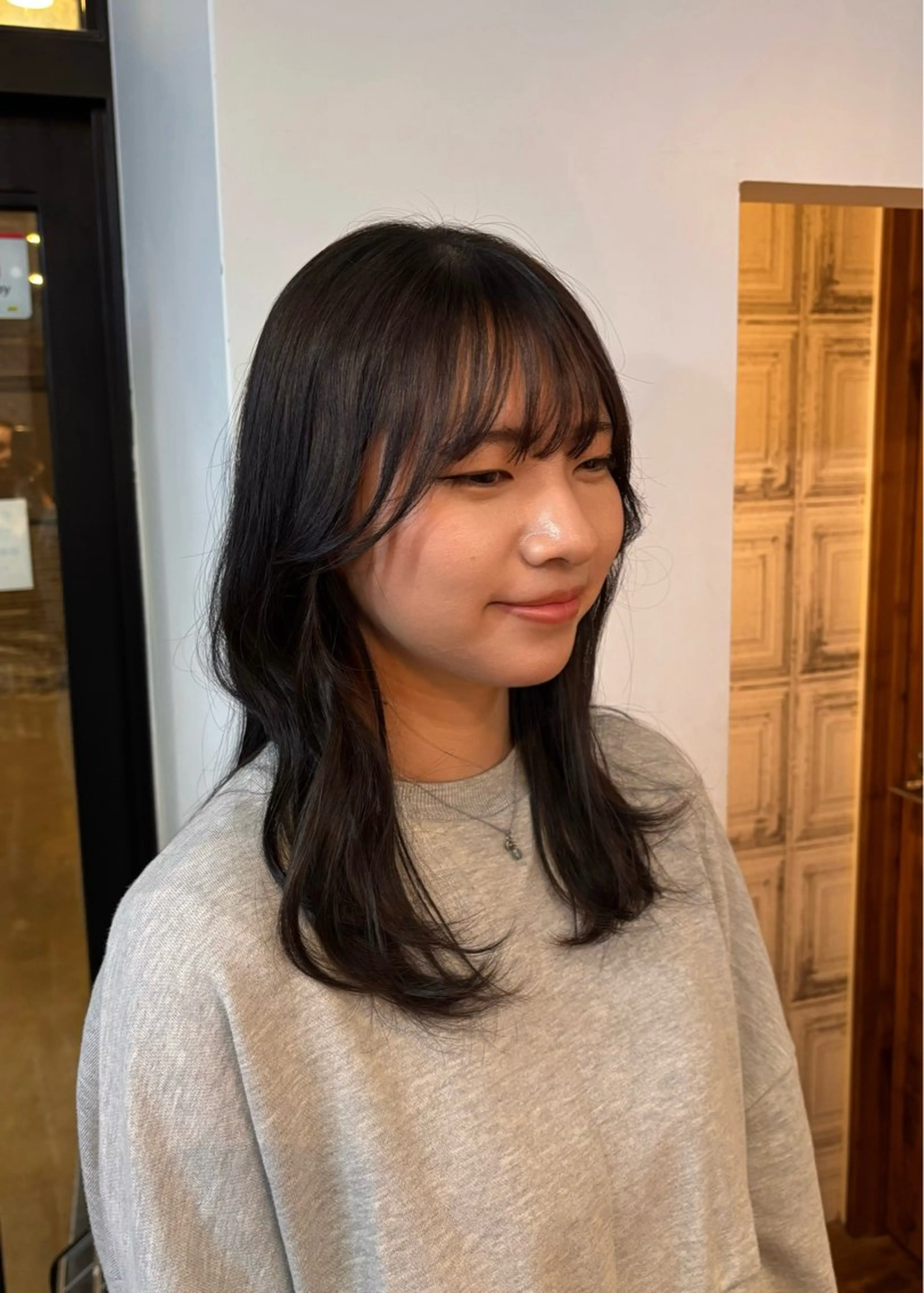 セミロング loty すずなのヘアスタイル