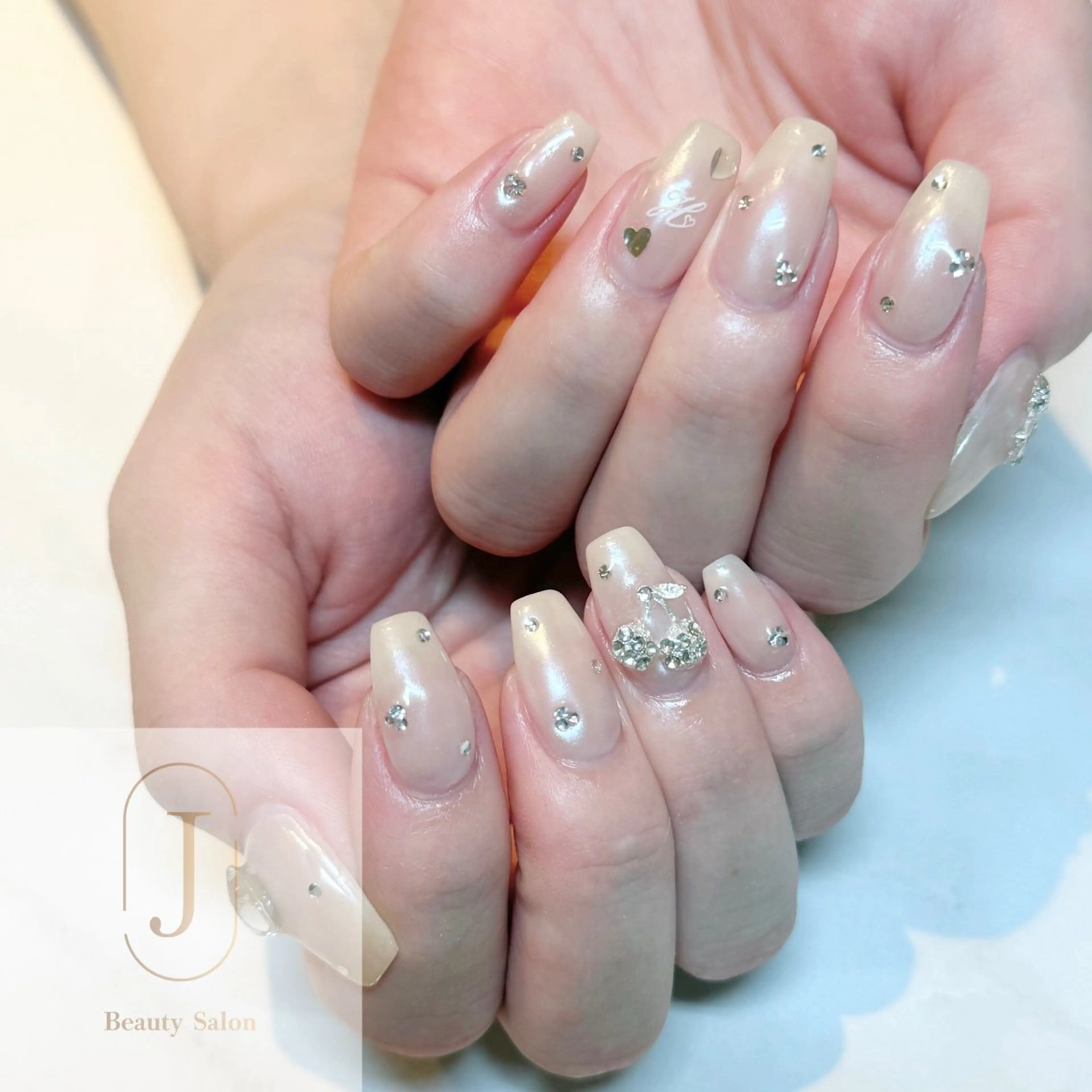 ネイル 持ち込み ハンドネイル Nail Salon Luna.RINAのネイルデザイン