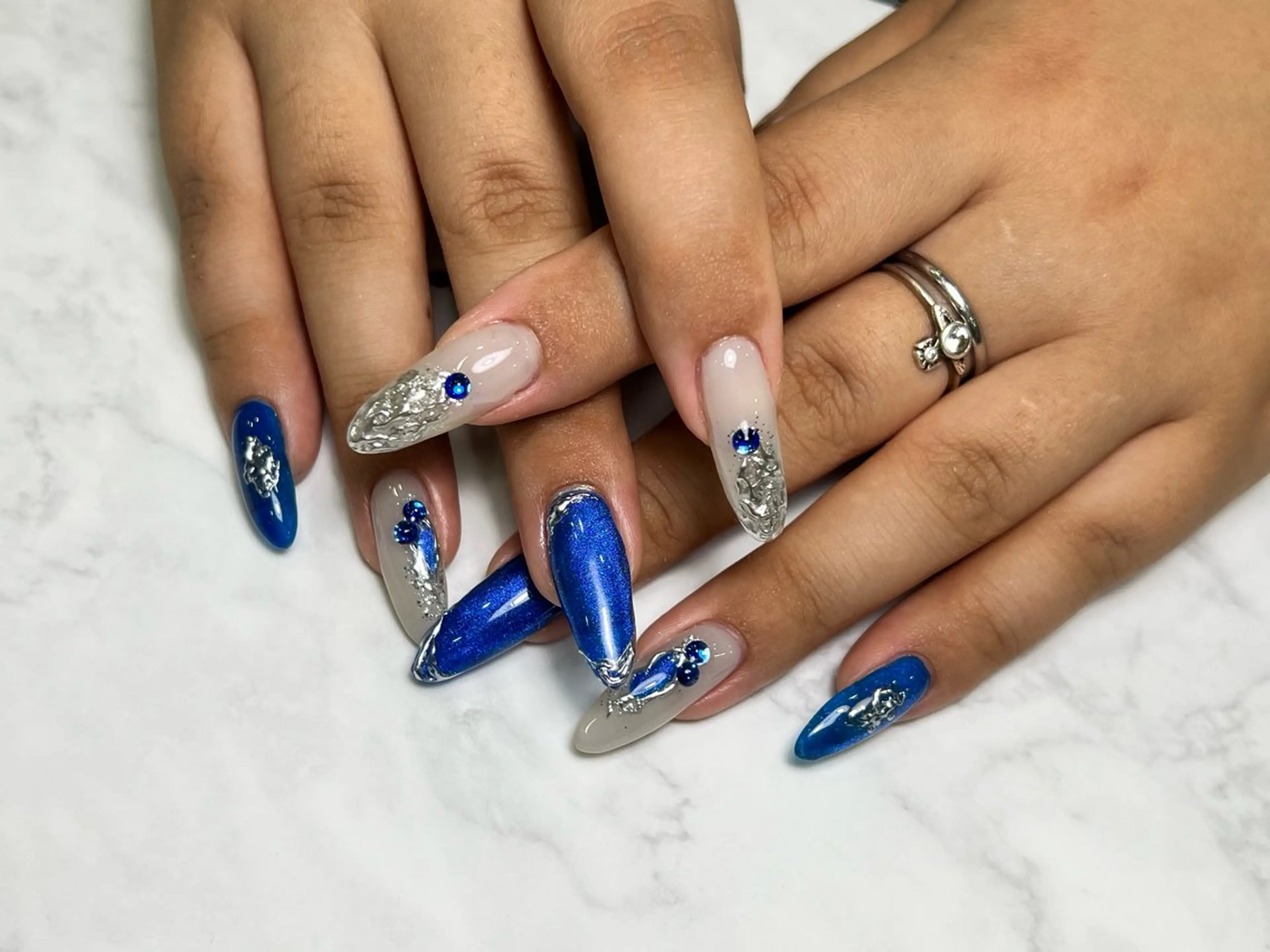 ネイル ブルー Kaka  nails所属・🌷 Ryoko🌷のネイルデザイン